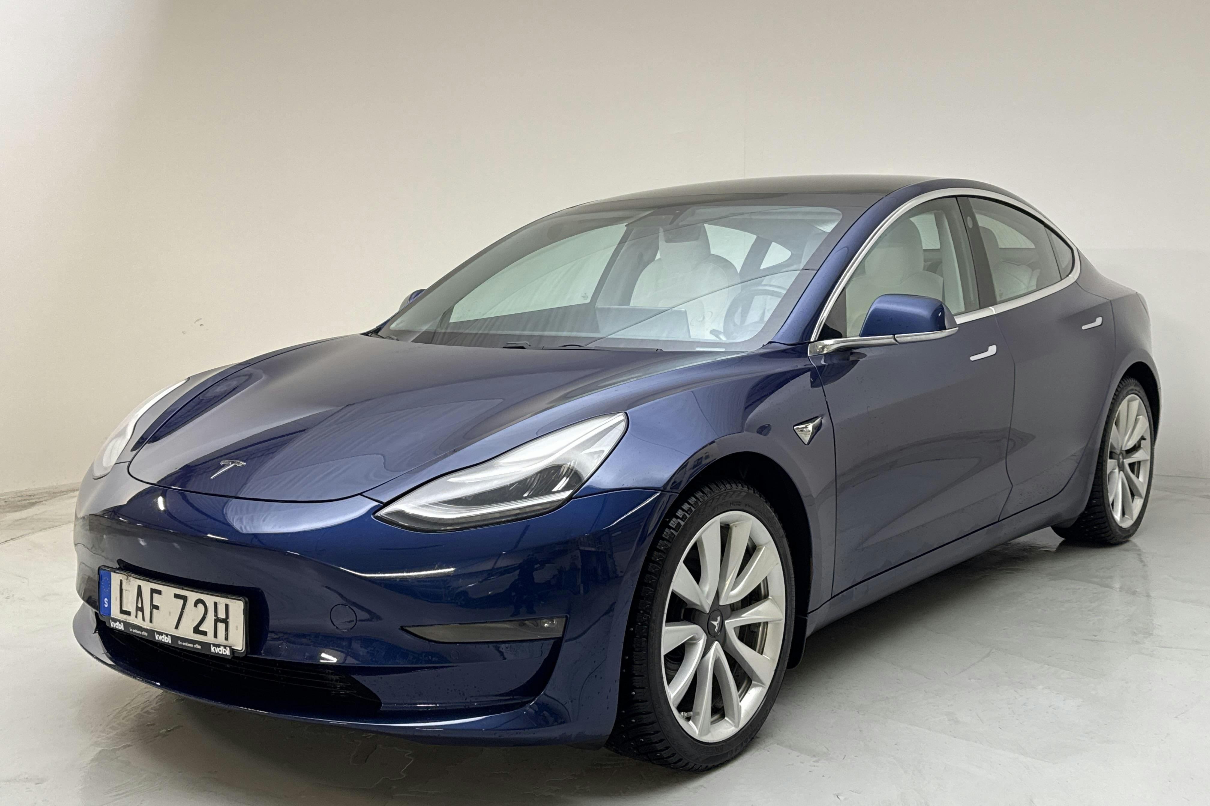 Presentationsfoto 1 av 18: Tesla Model 3 Long Range Dual Motor AWD - 15 897 mil - Automat - blå - 2019