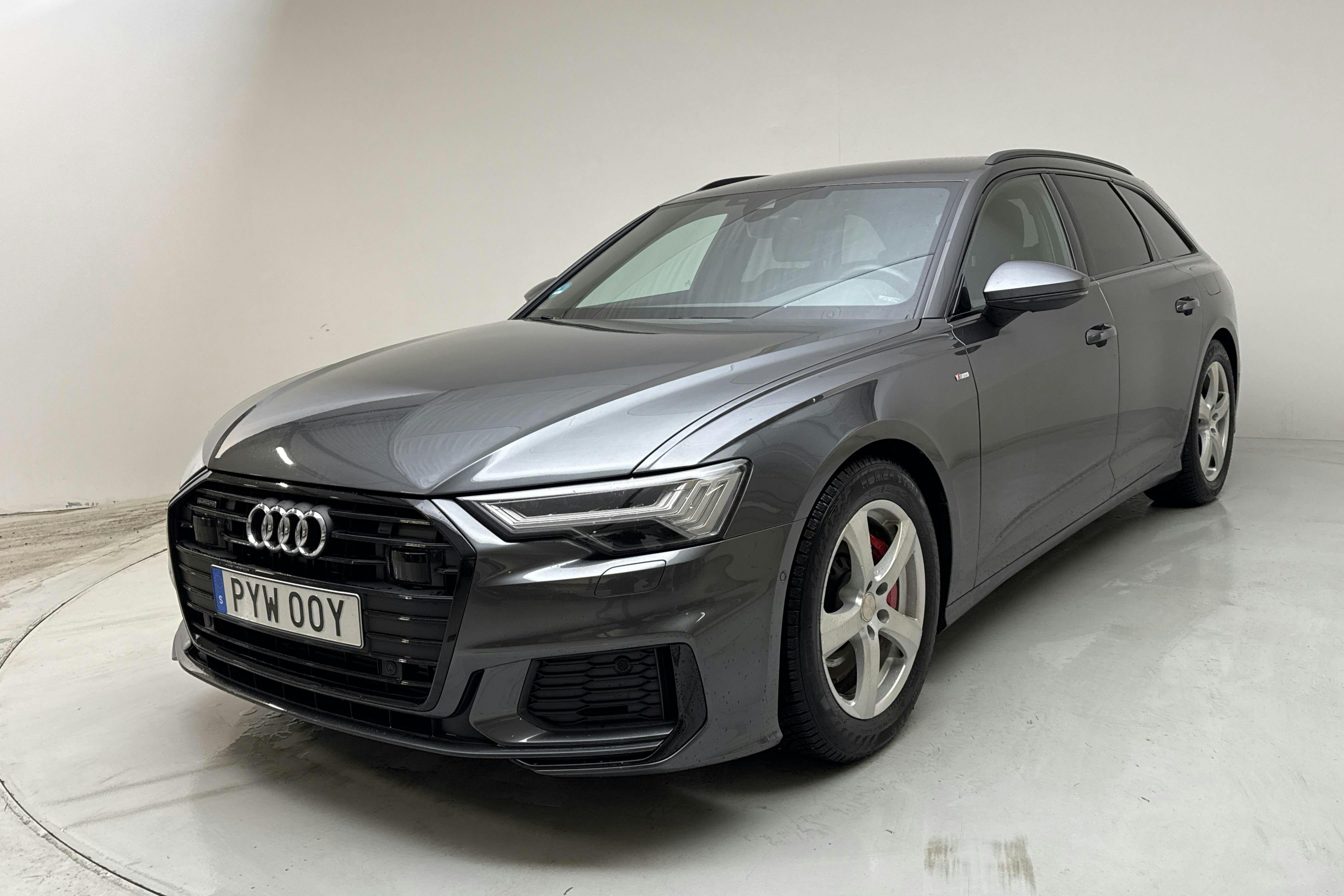 Presentation photo 1 of 20: Audi A6 Avant 55 TFSI e quattro (367hk) - 65 640 km - Automatic - gray - 2023