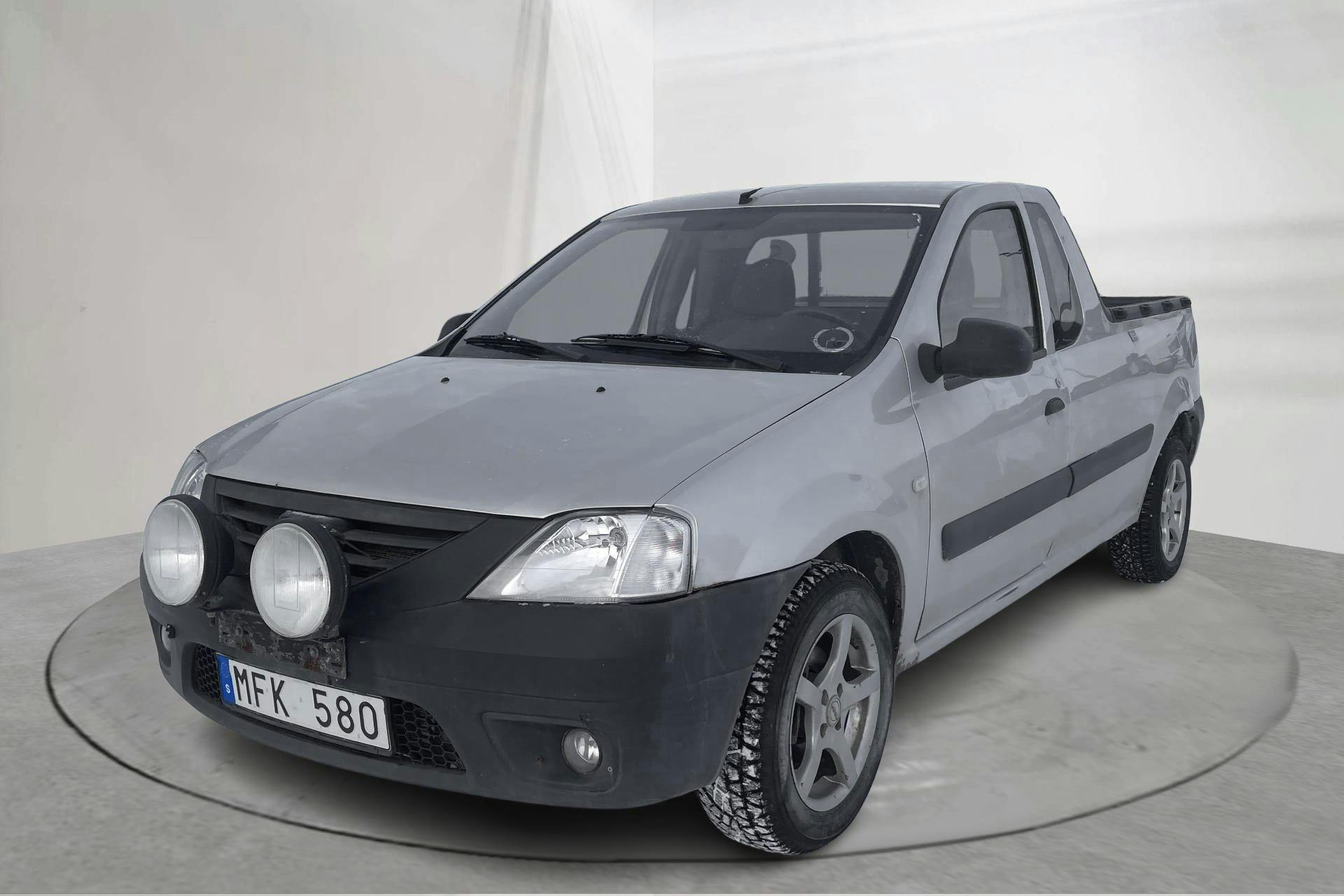 Presentation photo 1 of 11: Dacia Logan 1.5 dCi Eco2 Pickup (90hk) - 74 130 km - Manual - silver - 2012