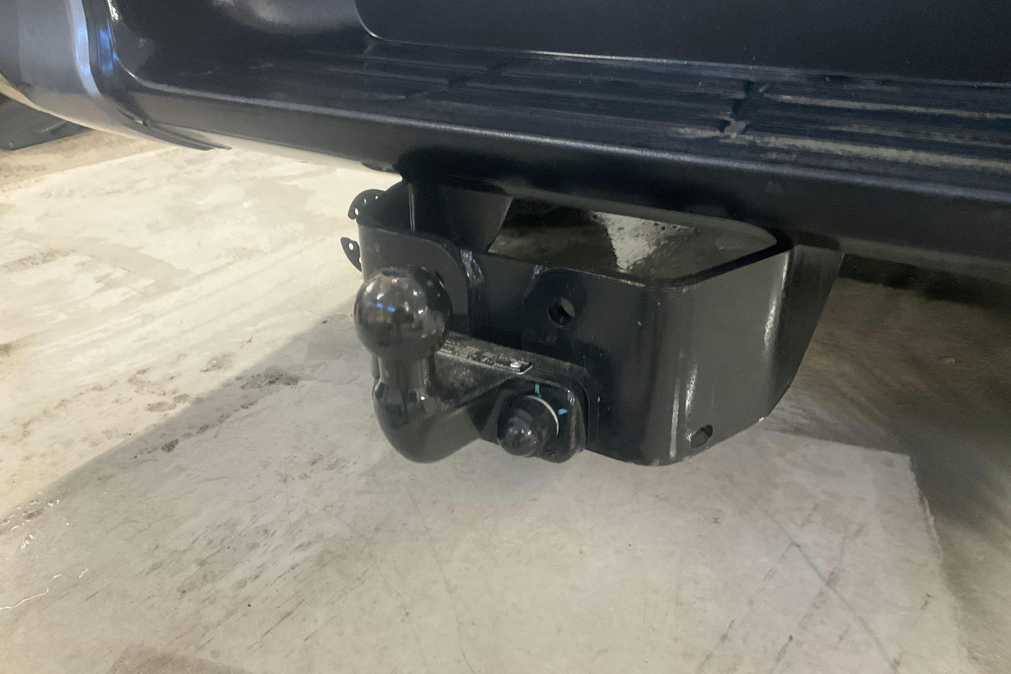 Presentationsfoto 13 av 13: Toyota Hilux 2.4 D 4WD (150hk) - 4 134 mil - Automat - vit - 2023