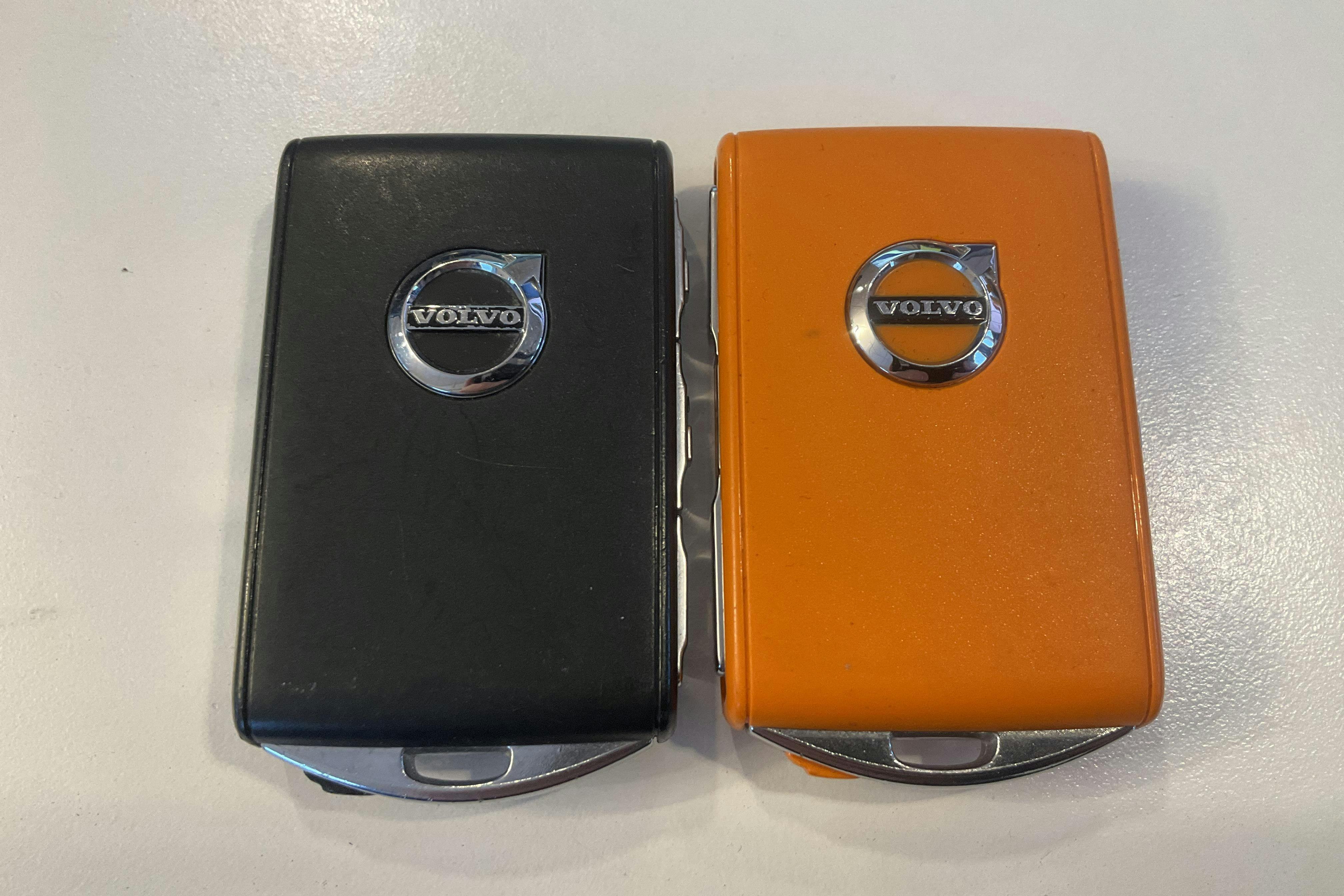 Præsentationsfoto 21 af 21: Volvo XC40 T4 2WD Twin Engine (211hk) - 86 630 kilometer - Salgsautomat - Sort - 2023