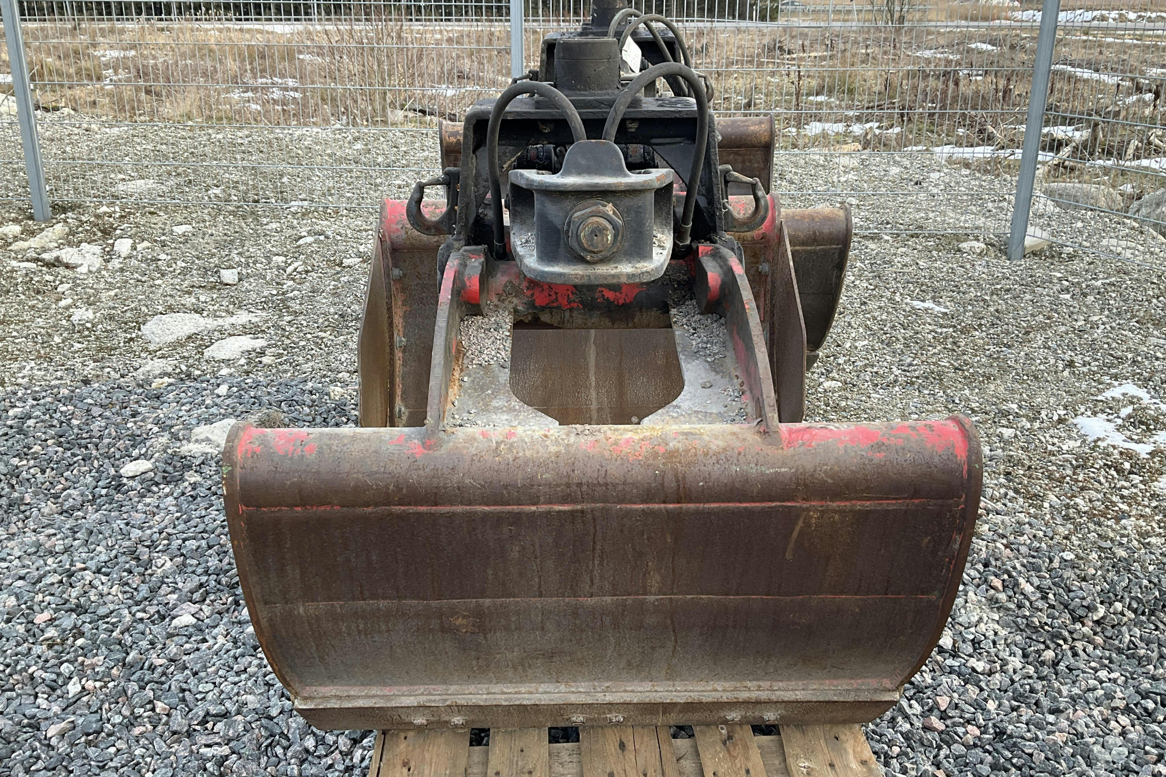 Presentationsfoto 2 av 9: Kinshofer skopa till kran - 0 km