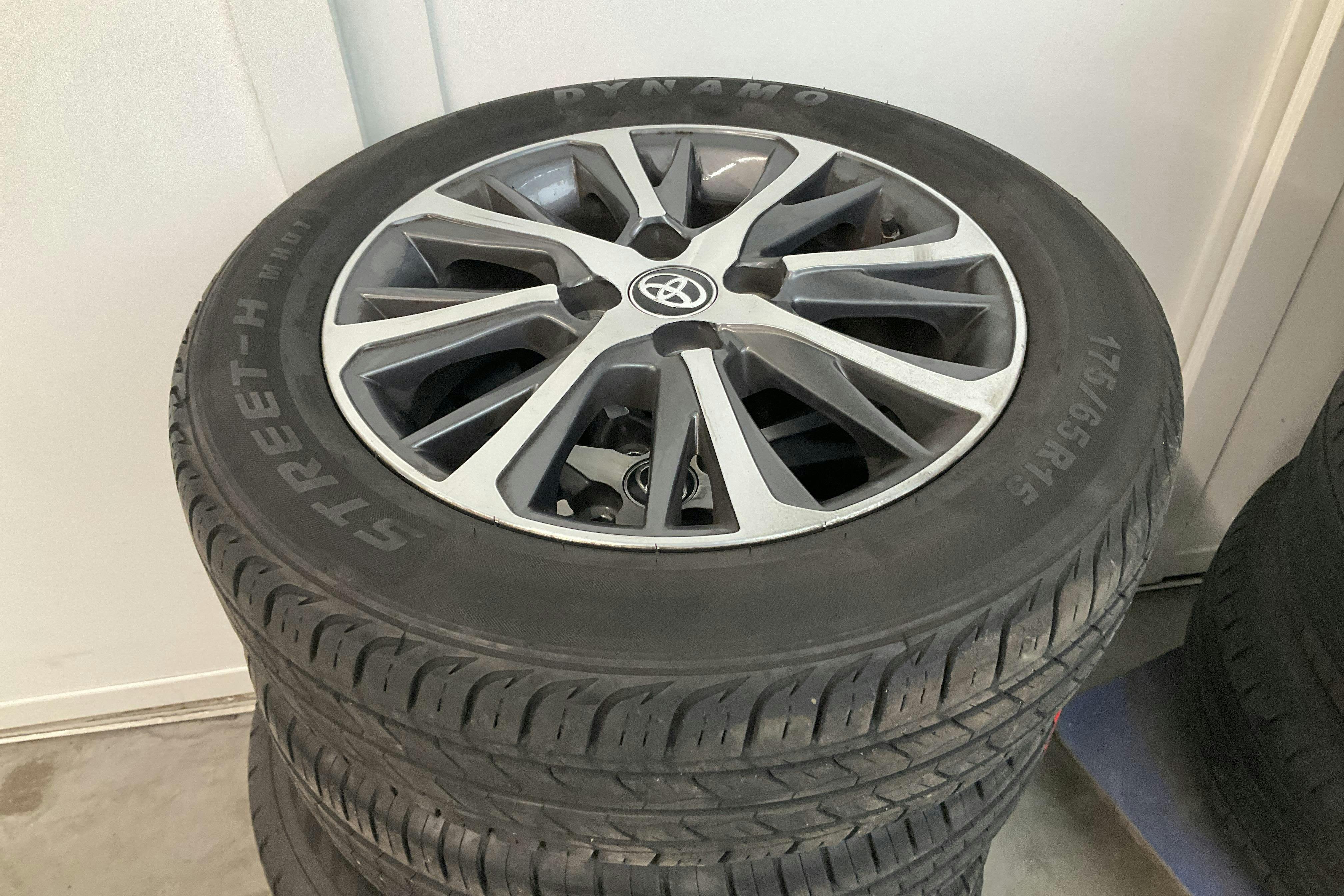 Presentationsfoto 12 av 12: Toyota Yaris 1.5 5dr (111hk) - 11 645 mil - Automat - svart - 2020