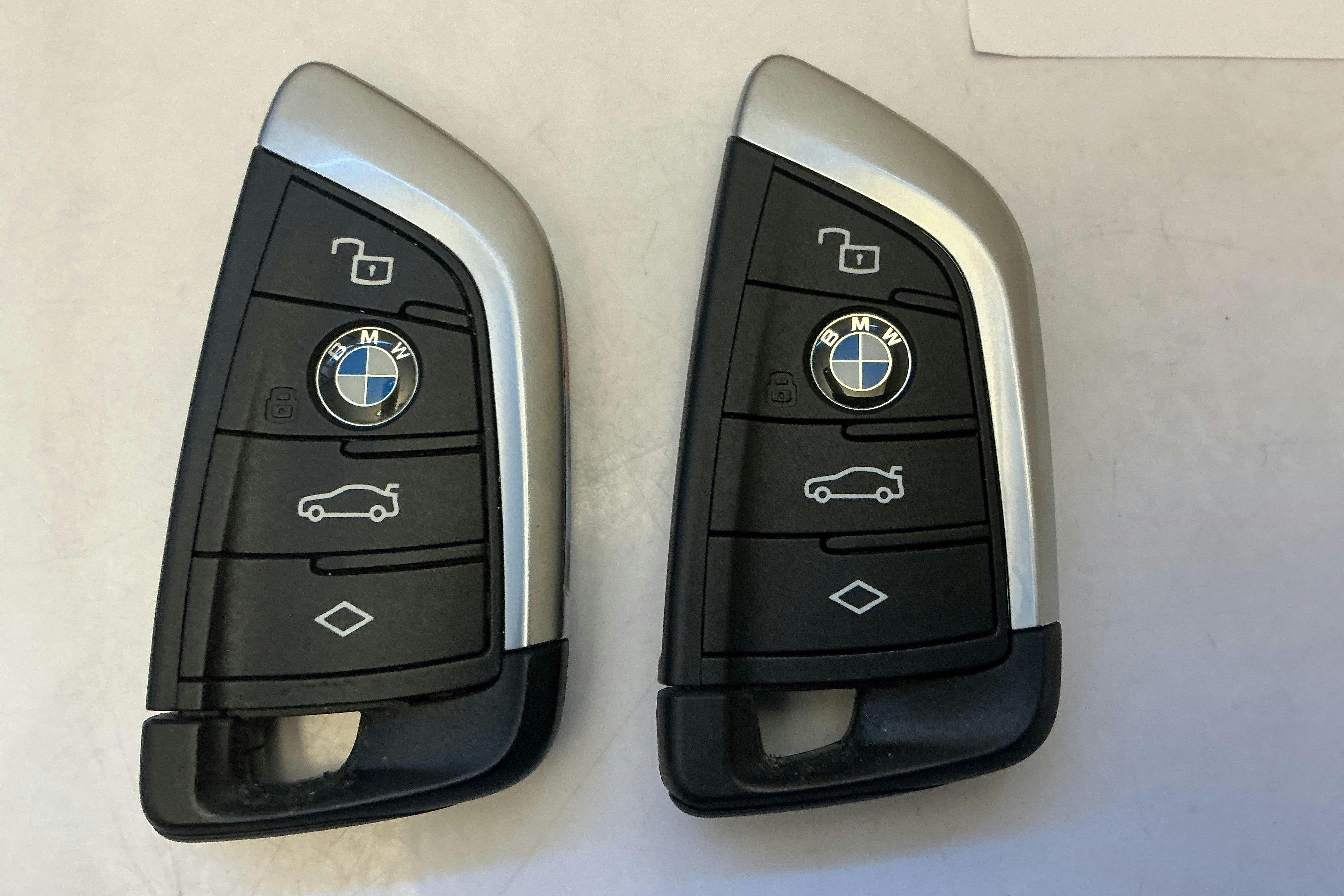 Presentationsfoto 19 av 19: BMW i4 eDrive40, G26 (340hk) - 4 778 mil - Automat - blå - 2024