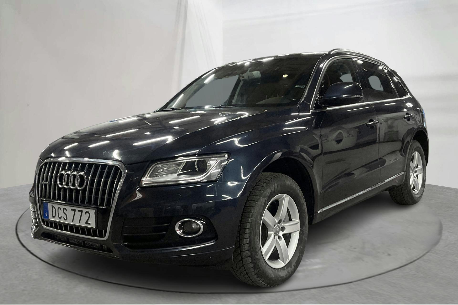 Præsentationsfoto 1 af 16: Audi Q5 2.0 TDI clean diesel quattro (190hk) - 198 990 kilometer - Salgsautomat - Blå farve - 2015