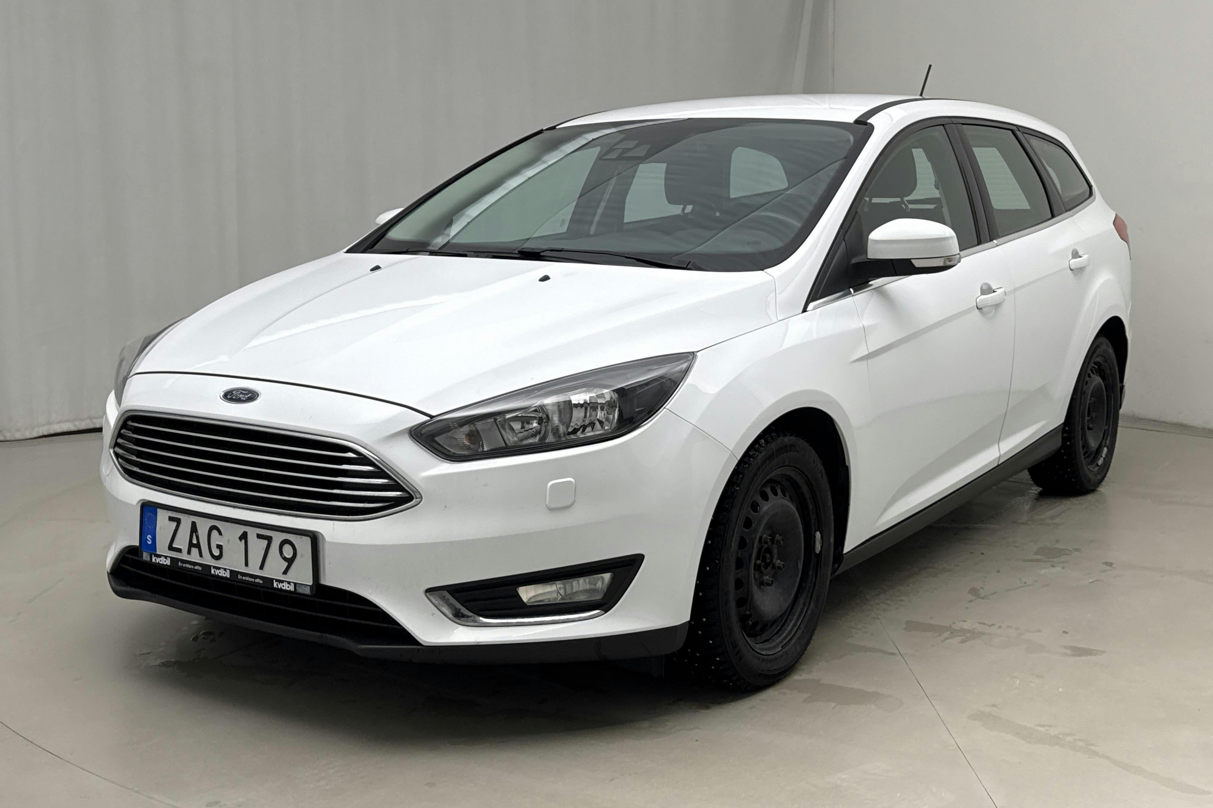 Presentation photo 1 of 15: Ford Focus 1.0 EcoBoost Kombi (100hk) - 118 660 km - Manual - white - 2018