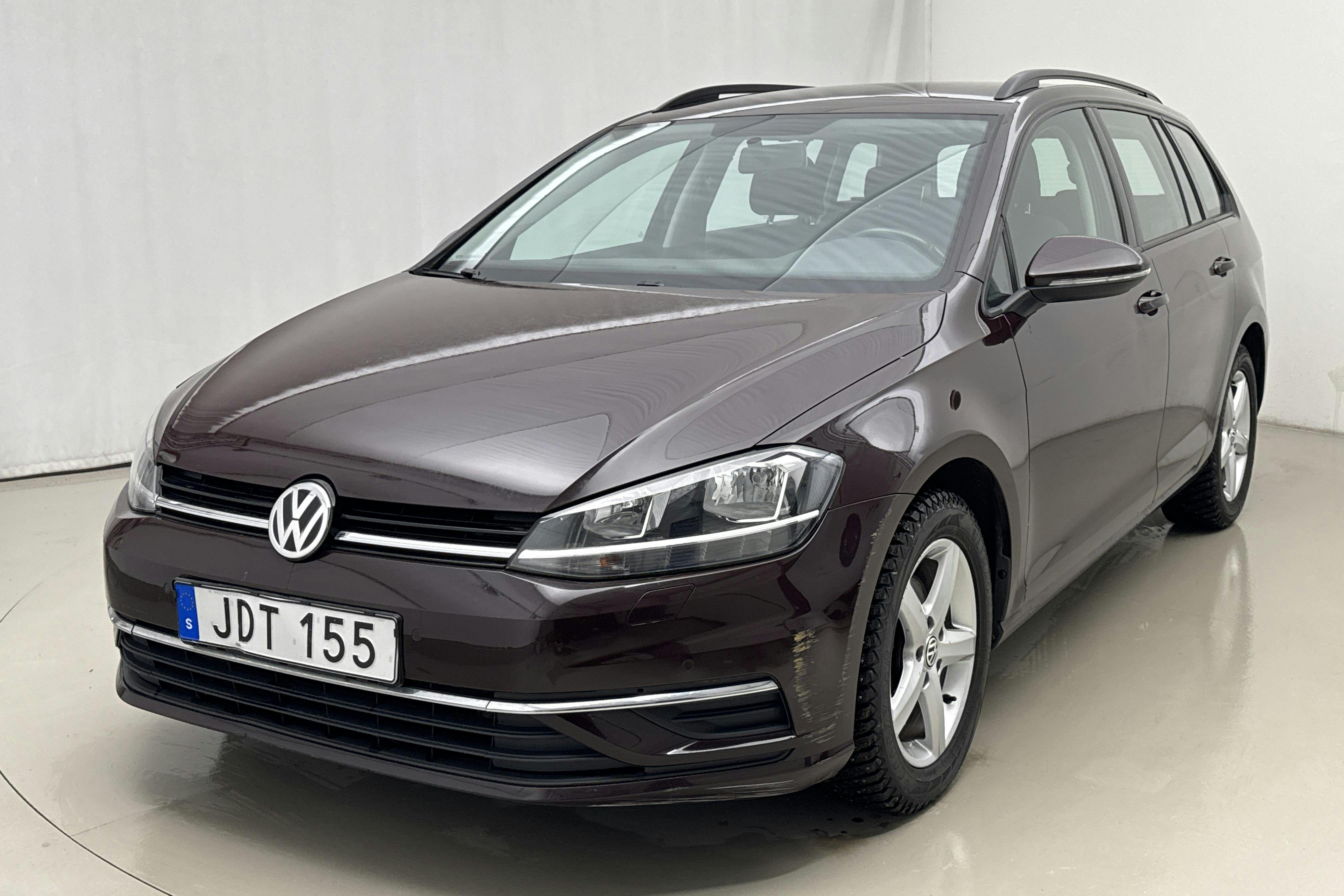 Presentation photo 1 of 17: VW Golf VII 1.6 TDI Sportscombi (115hk) - 85 260 km - Automatic - black - 2017