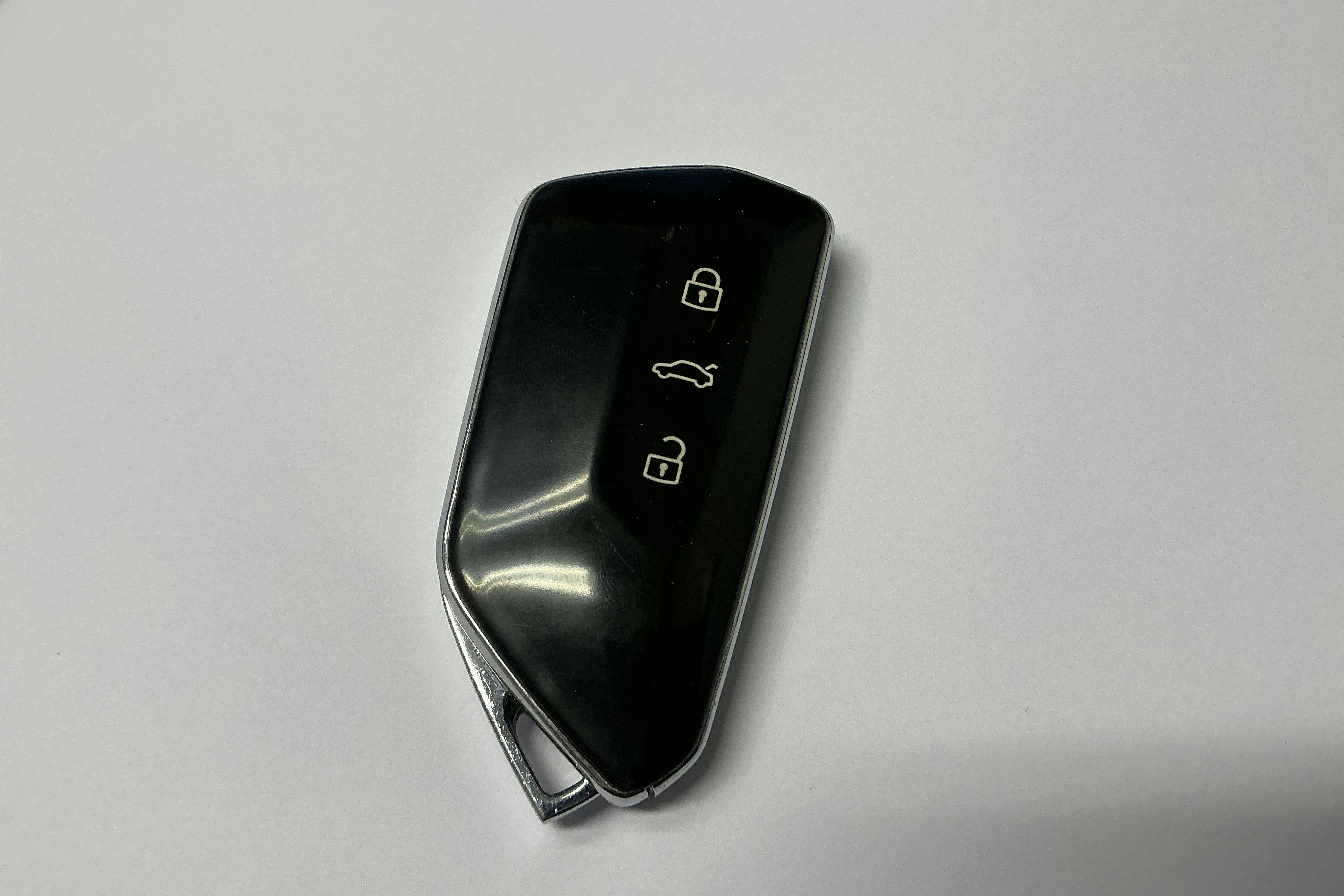 Præsentationsfoto 19 af 19: VW ID.4 77kWh (204hk) - 141 530 kilometer - Salgsautomat - Sort - 2022