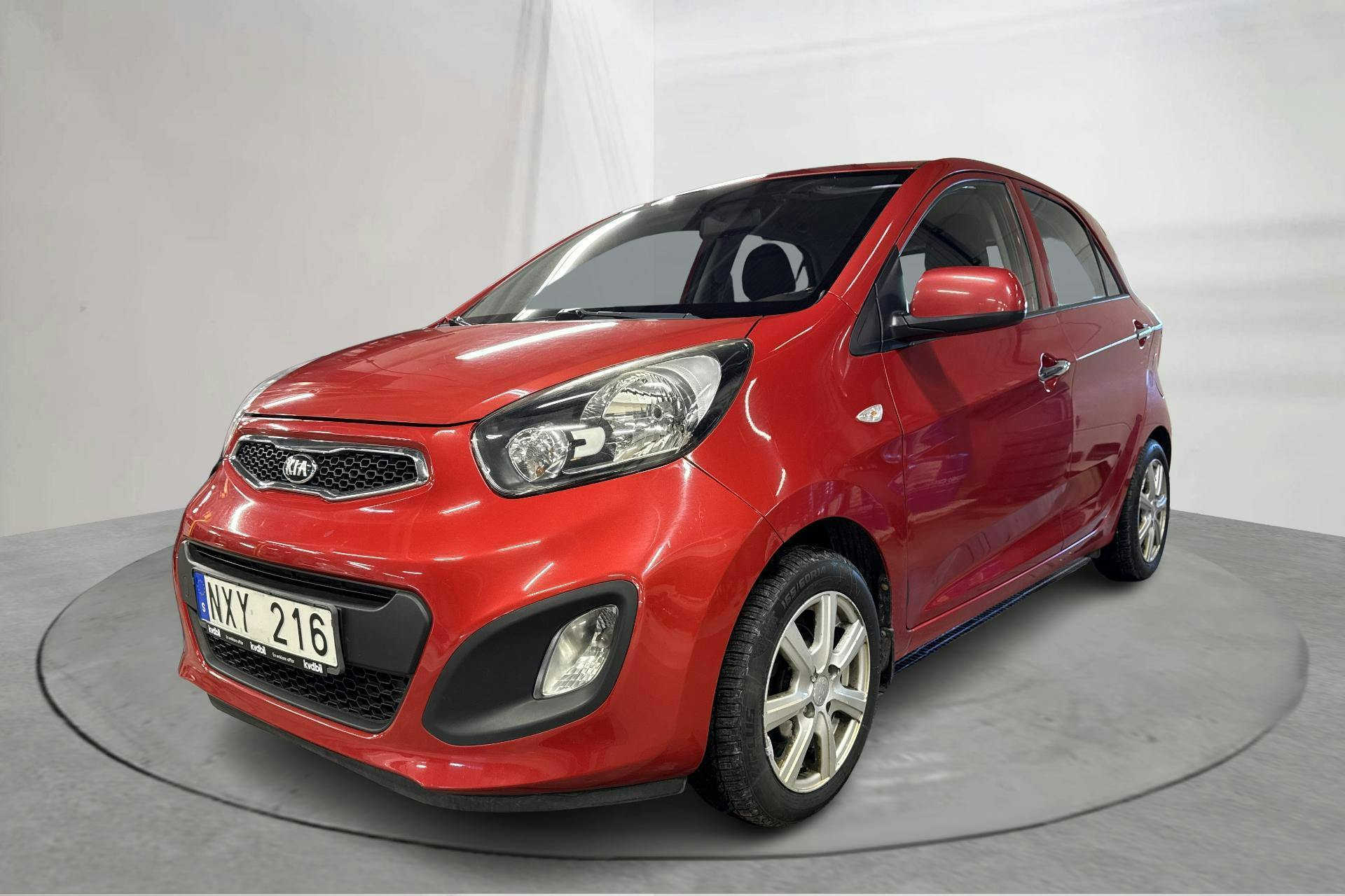 Præsentationsfoto 1 af 13: KIA Picanto 1.0 5dr (69hk) - 104 240 kilometer - Manuel - Rød farve - 2013