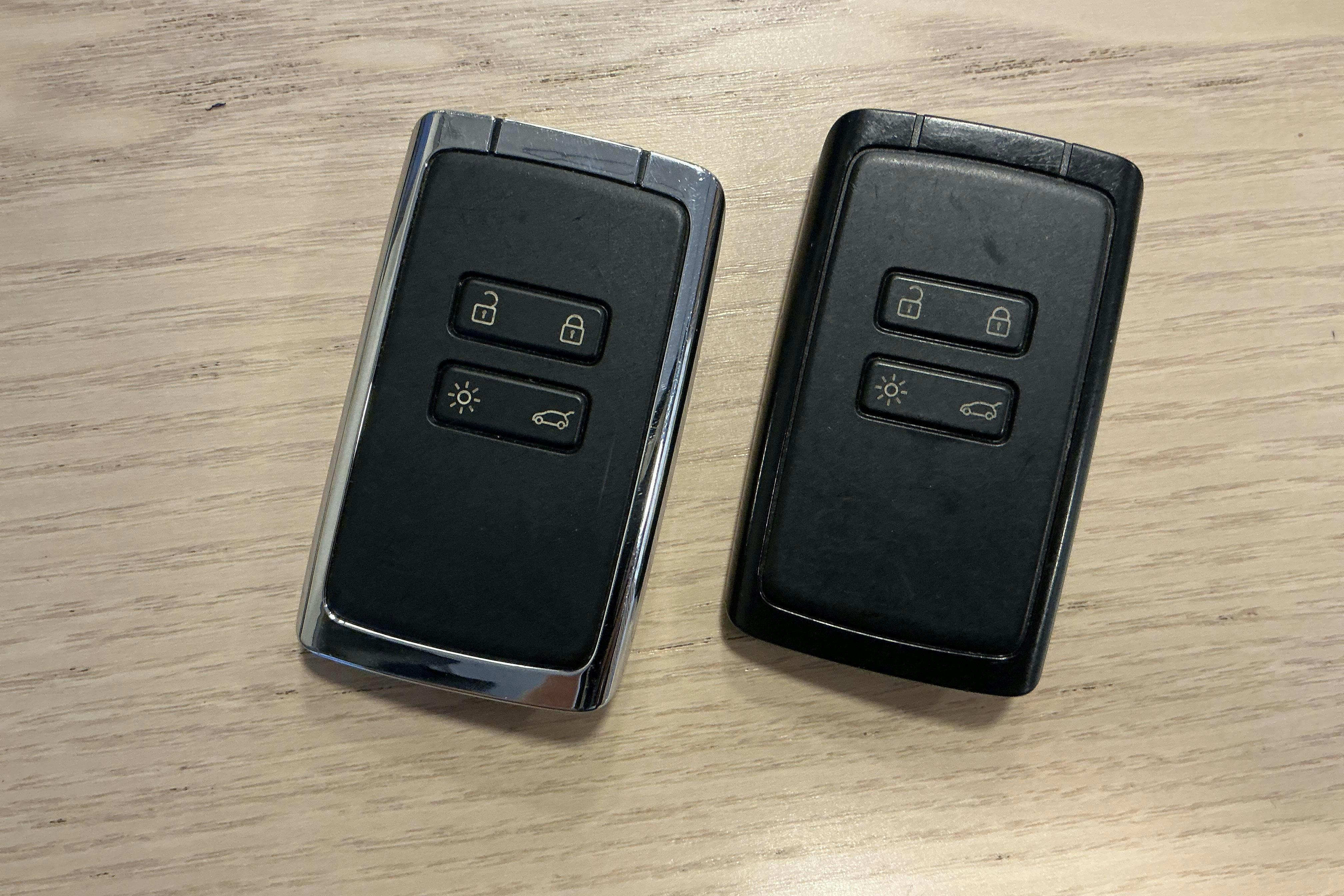 Præsentationsfoto 15 af 15: Renault Grand Scénic 1.5 dCi (110hk) - 119 170 kilometer - Salgsautomat - Dark Red - 2018