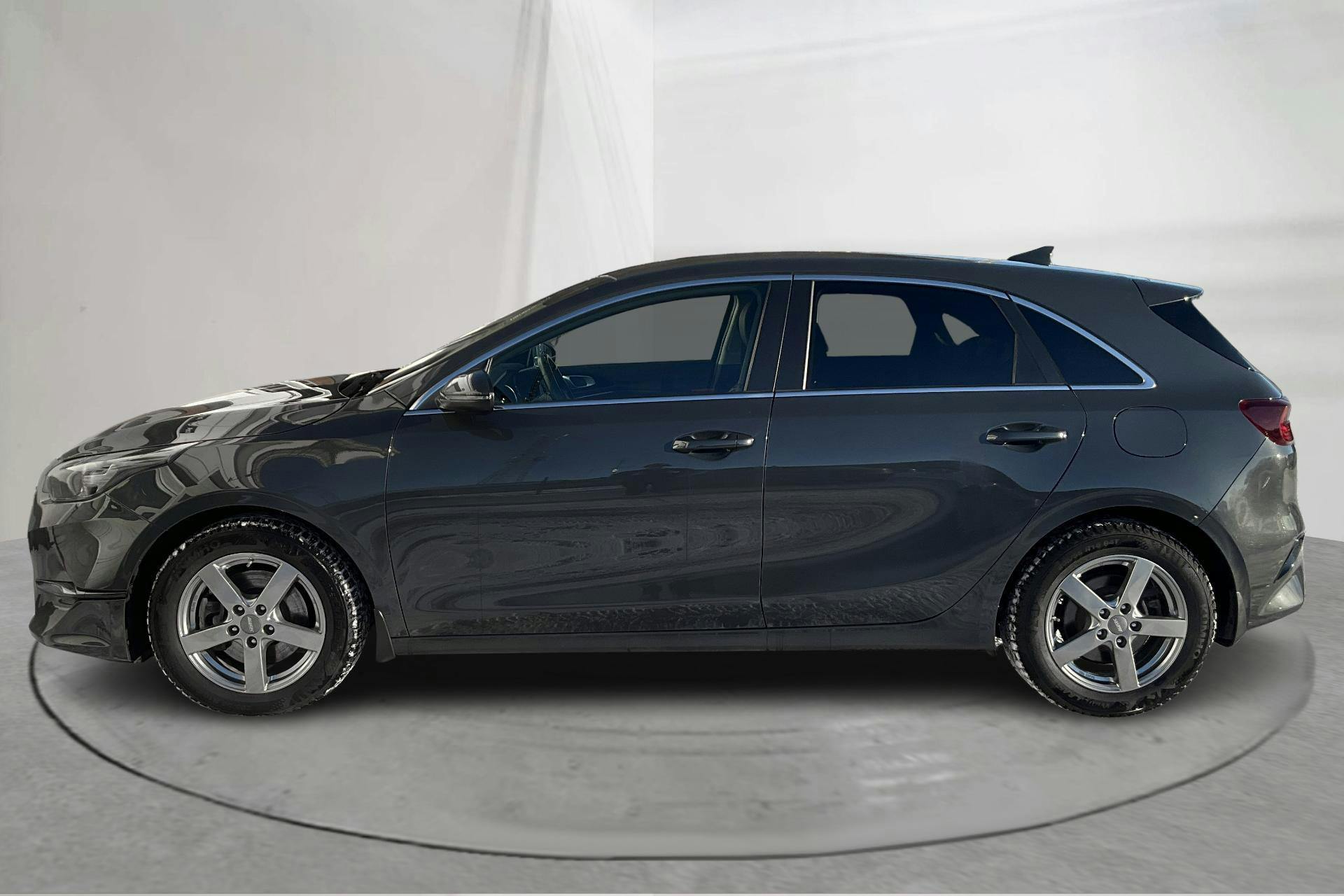 Presentation photo 2 of 16: KIA Ceed 1.0 T-GDi 5dr (160hk) - 43 030 km - Automatic - gray - 2023