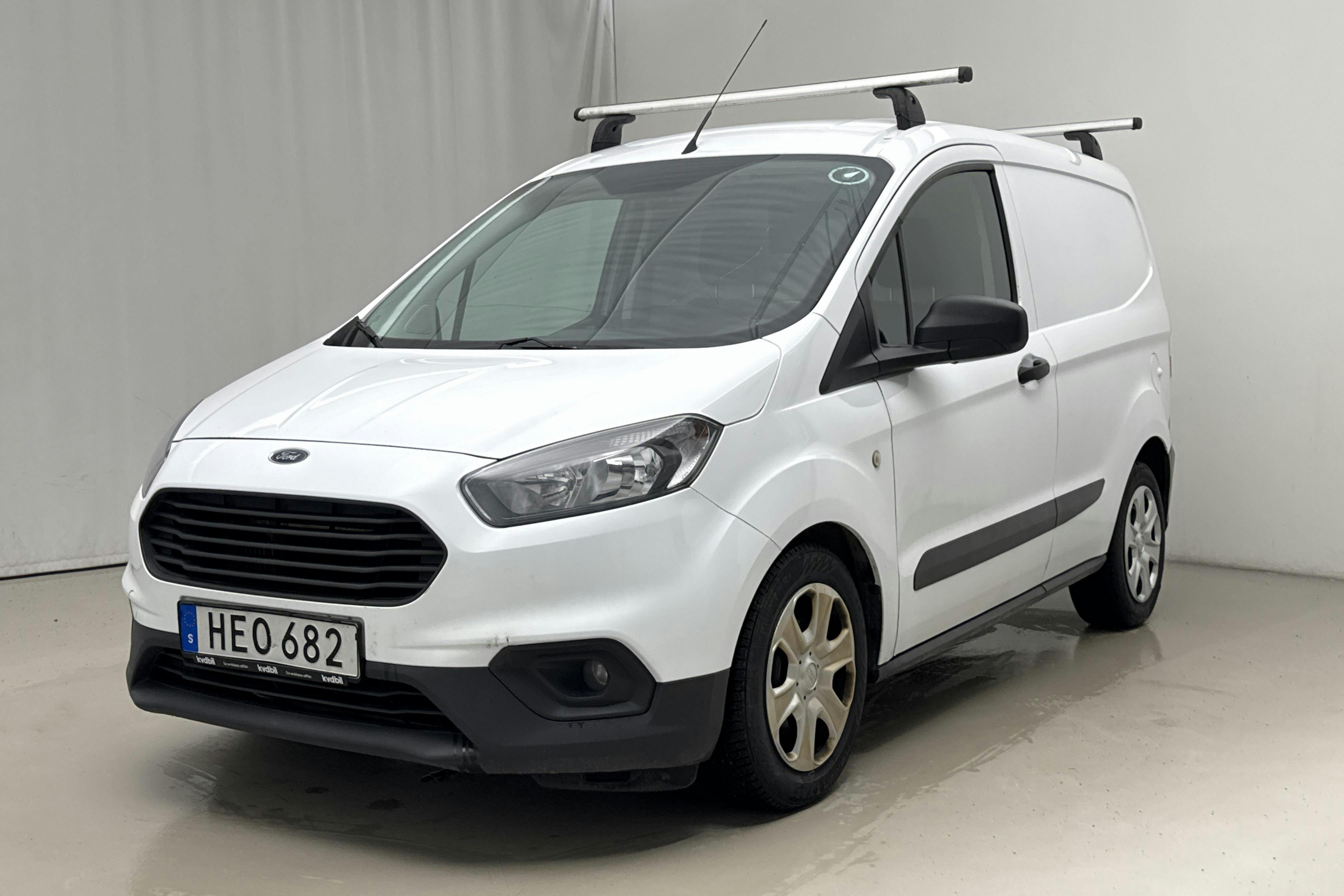 Presentation photo 1 of 16: Ford Transit Courier 1.0T EcoBoost (100hk) - 105 340 km - Manual - white - 2020