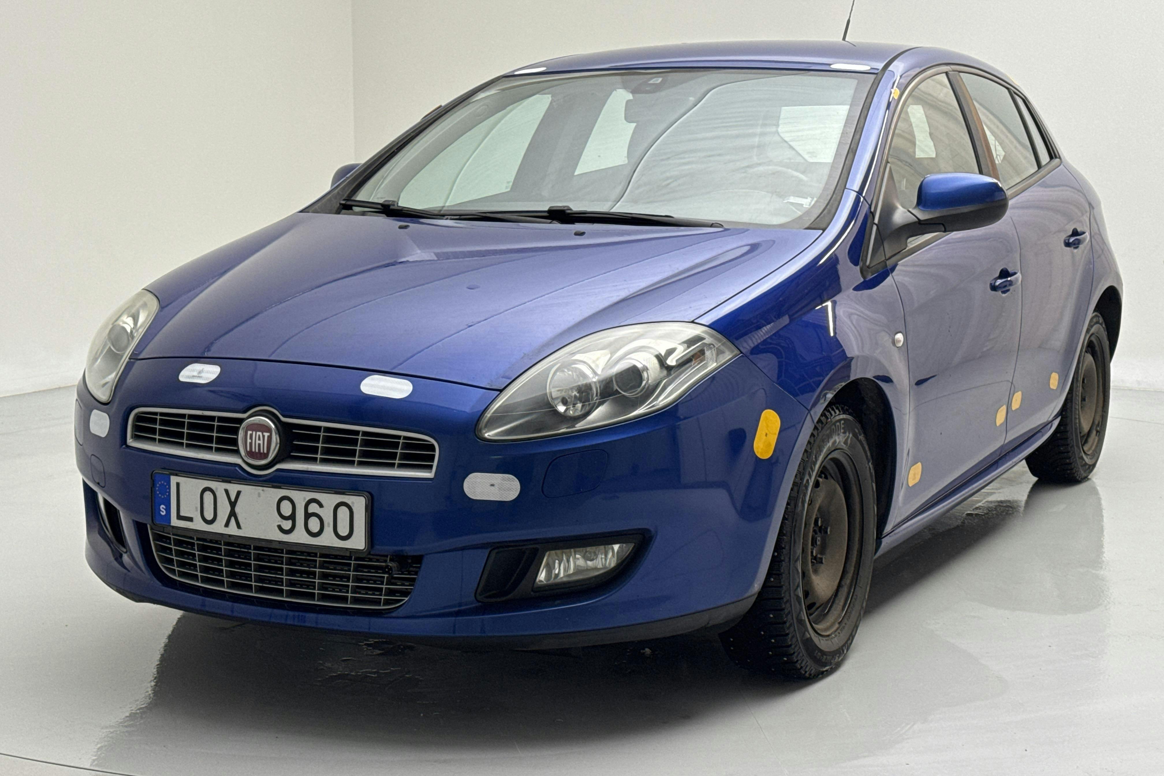 Præsentationsfoto 1 af 12: Fiat Bravo 1.6 MJT (105hk) - 124 820 kilometer - Manuel - Blå farve - 2011