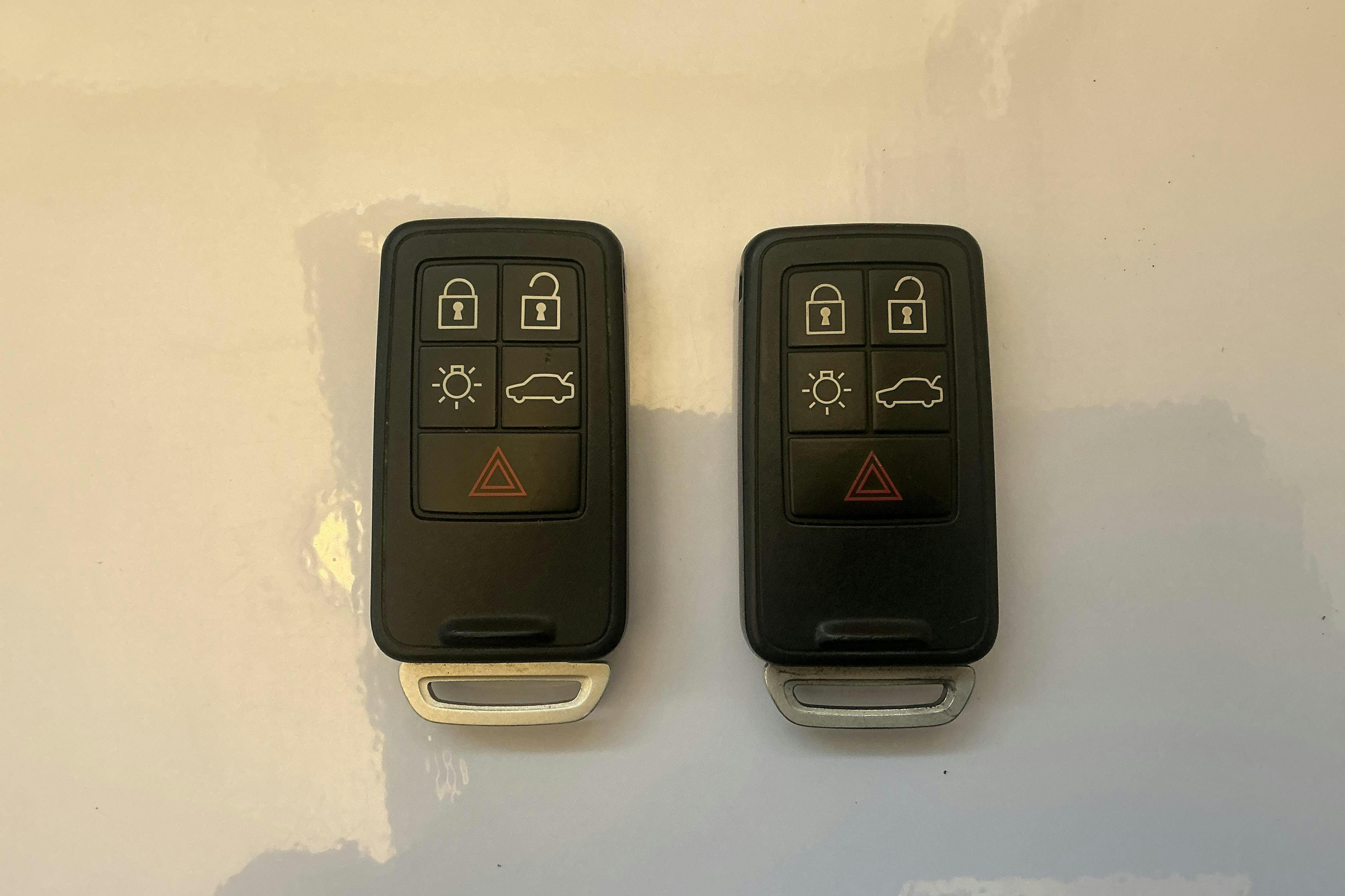 Præsentationsfoto 14 af 14: Volvo V40 D2 (115hk) - 164 820 kilometer - Manuel - Blå farve - 2015