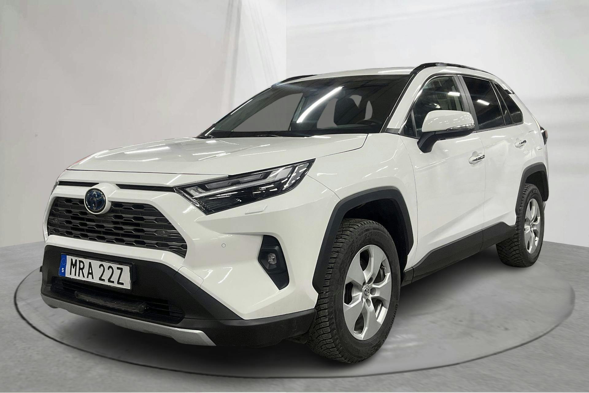 Presentation photo 1 of 16: Toyota RAV4 2.5 HSD AWD (222hk) - 111 140 km - Automatic - white - 2023