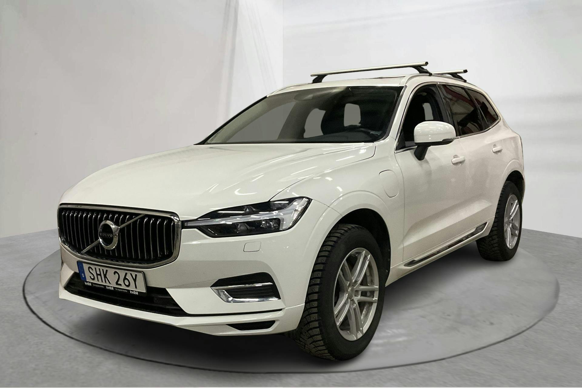 Presentationsfoto 1 av 20: Volvo XC60 T6 AWD Recharge (340hk) - 14 505 mil - Automat - vit - 2021