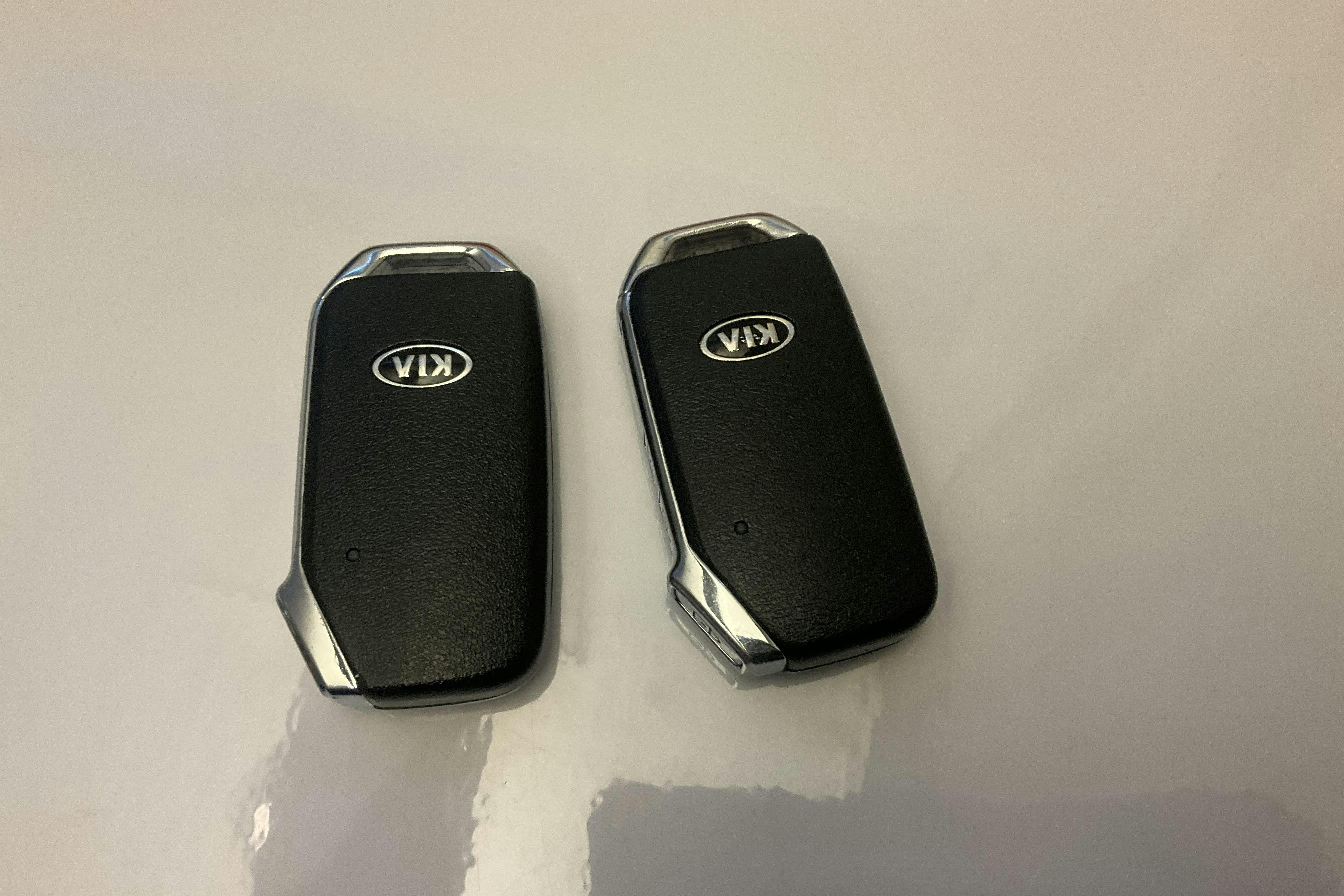 Presentation photo 16 of 16: KIA Ceed 1.6 Plug-in Hybrid SW (141hk) - 77 260 km - Automatic - white - 2020