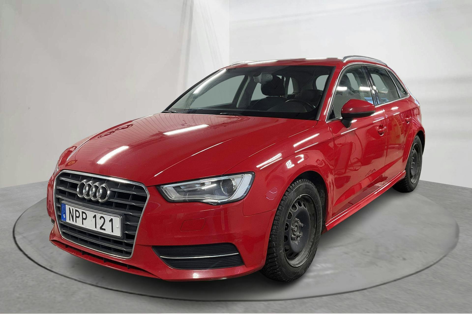 Presentation photo 1 of 13: Audi A3 1.6 TDI Ultra Sportback (110hk) - 97 360 km - Manual - red - 2015