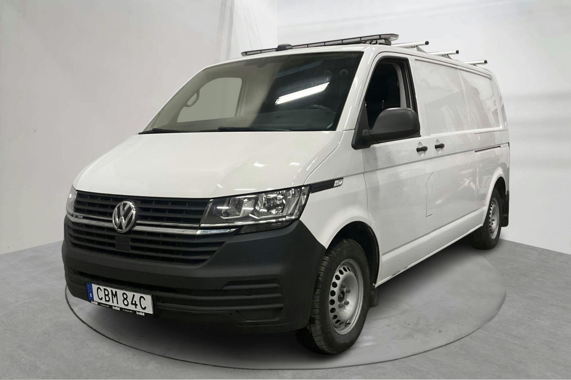 Presentationsfoto 1 av 21: VW Transporter T6 2.0 TDI BMT Skåp 4MOTION (150hk) - 20 221 mil - Automat - vit - 2020