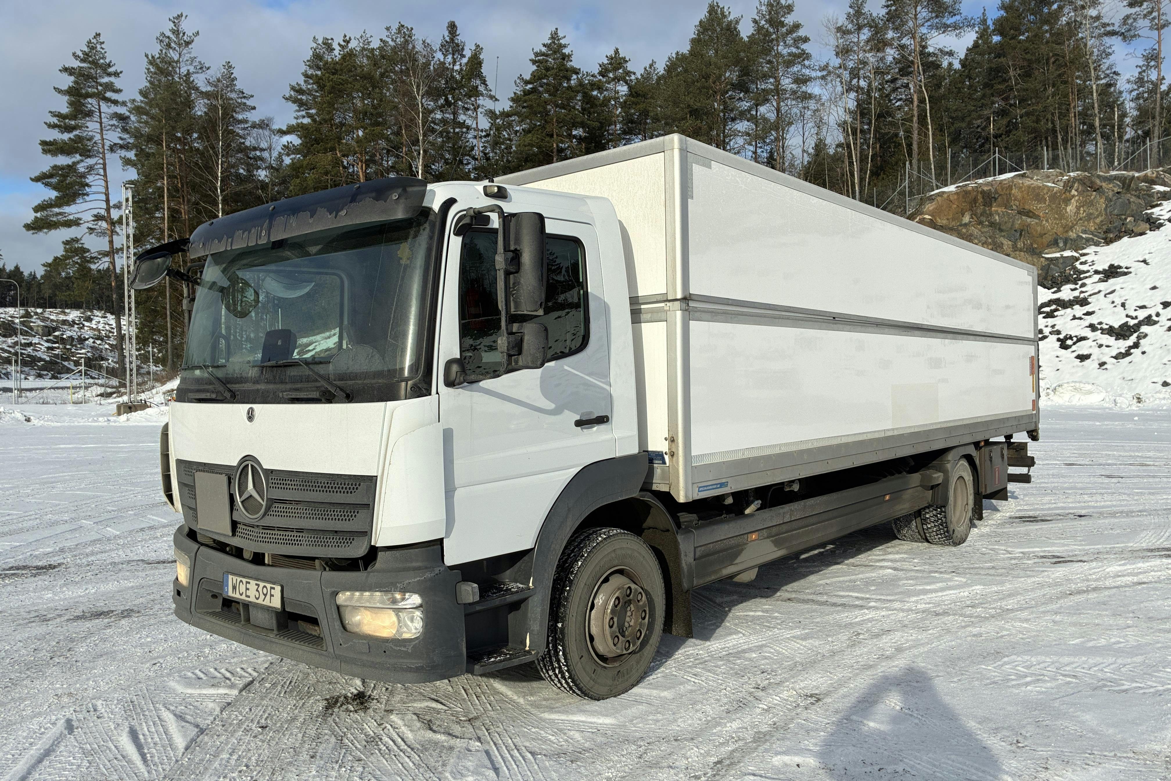 Presentation photo 1 of 101: MERCEDES ATEGO 1524 - 135 208 km - Automatic - white - 2020