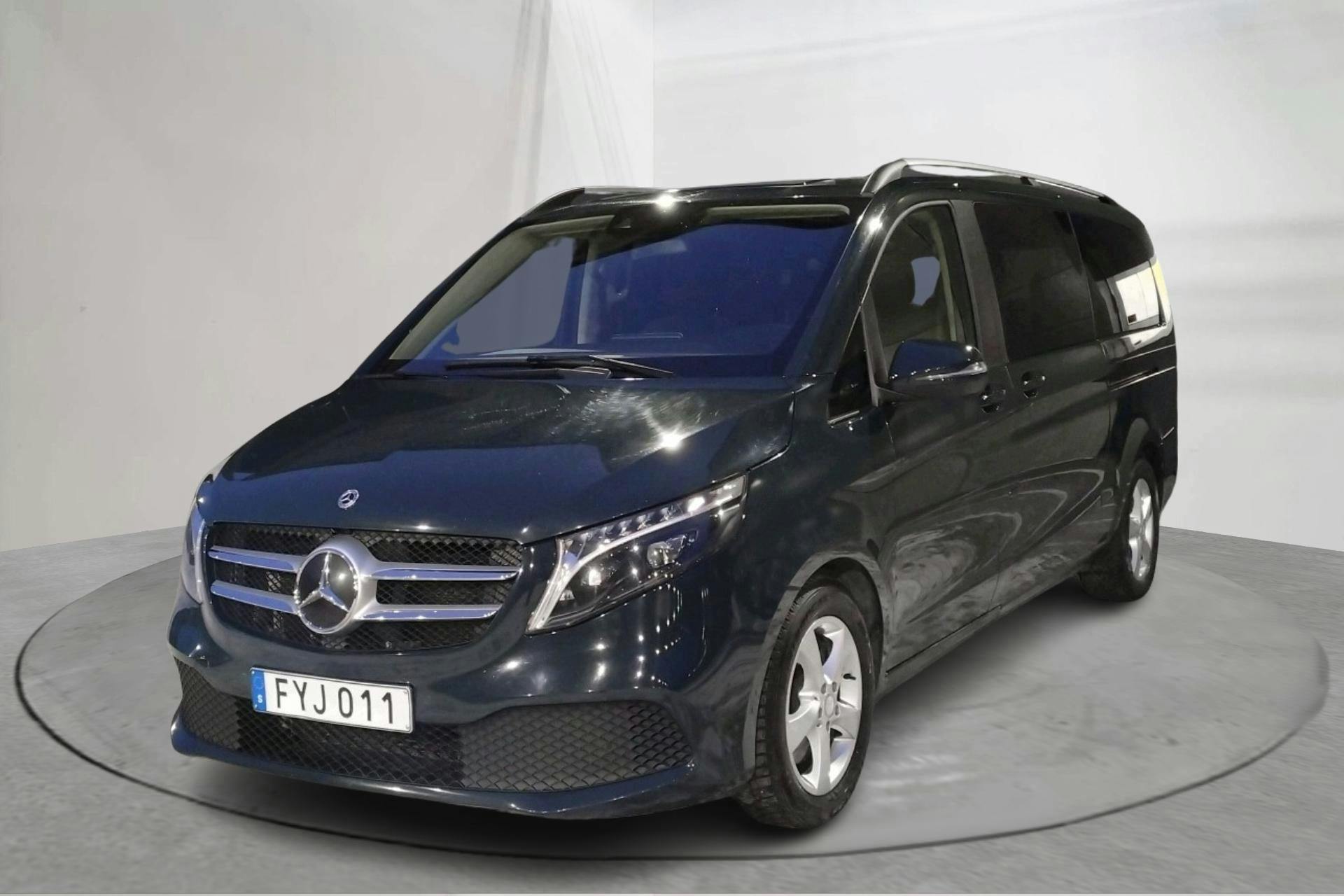 Præsentationsfoto 1 af 15: Mercedes V 220 d W447 (163hk) - 147 690 kilometer - Salgsautomat - Dark Green - 2023