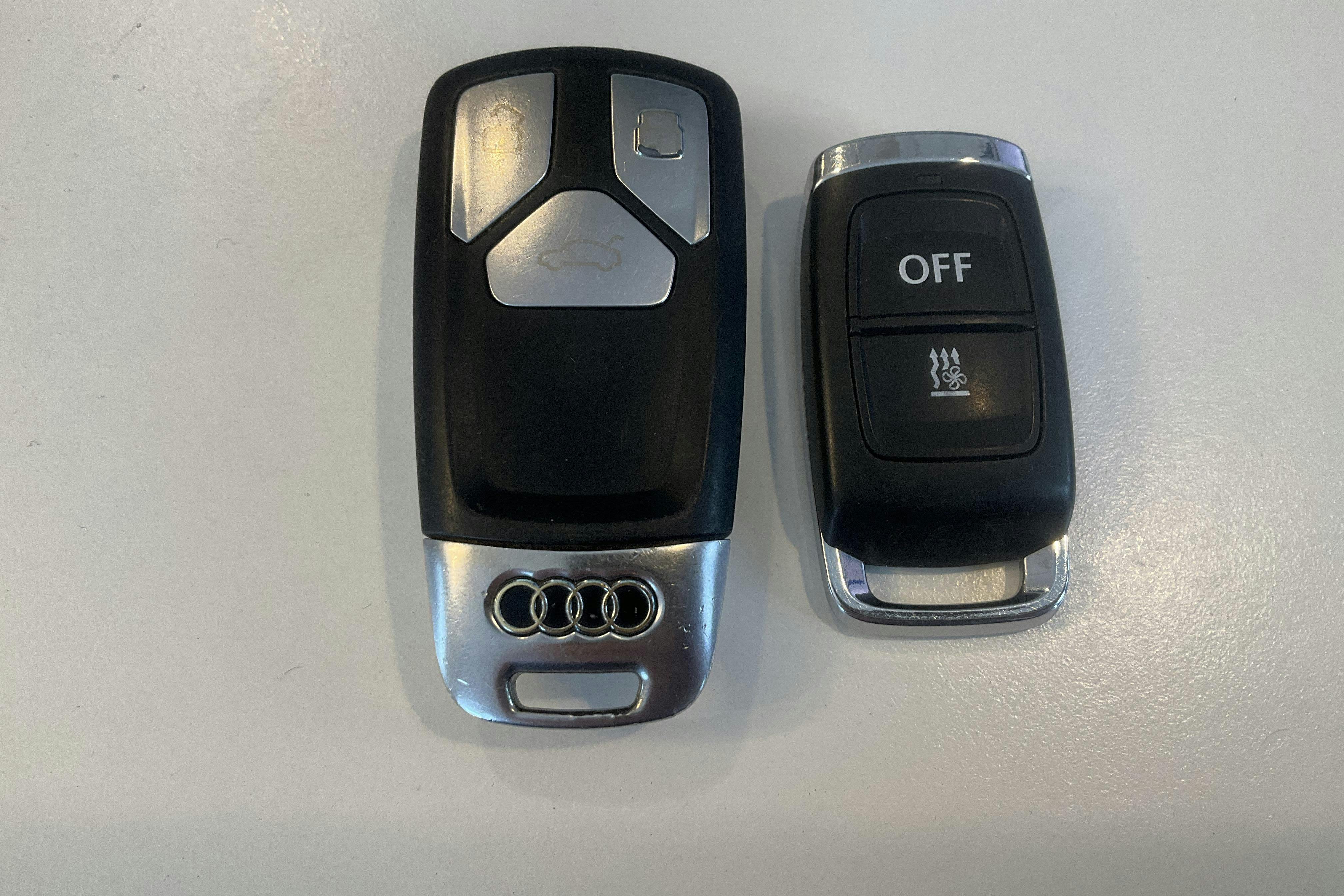 Presentationsfoto 17 av 17: Audi SQ5 3.0 TFSI quattro (354hk) - 19 582 mil - Automat - svart - 2018