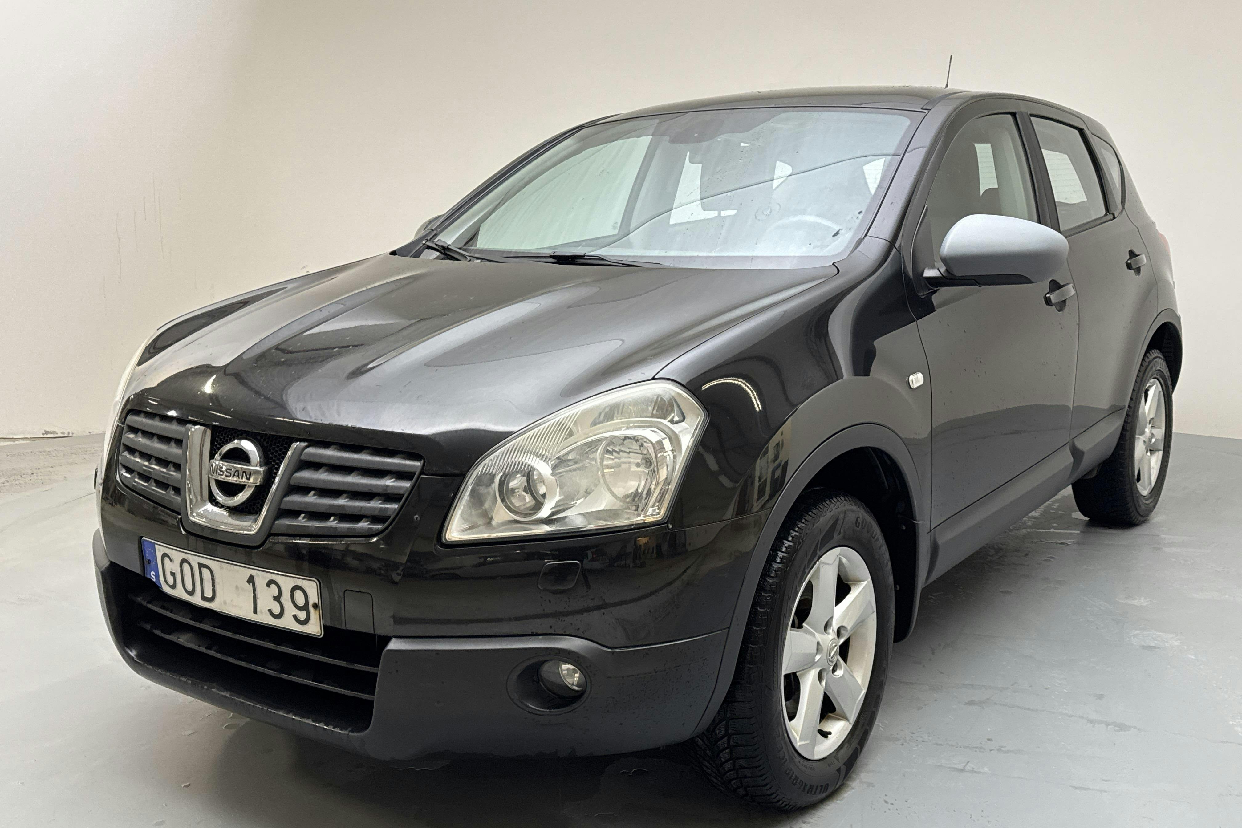 Zdjęcie prezentacyjne 1 z 13: Nissan Qashqai 1.6 (117hk) - 177 430 km - Manualna - czarny - 2008