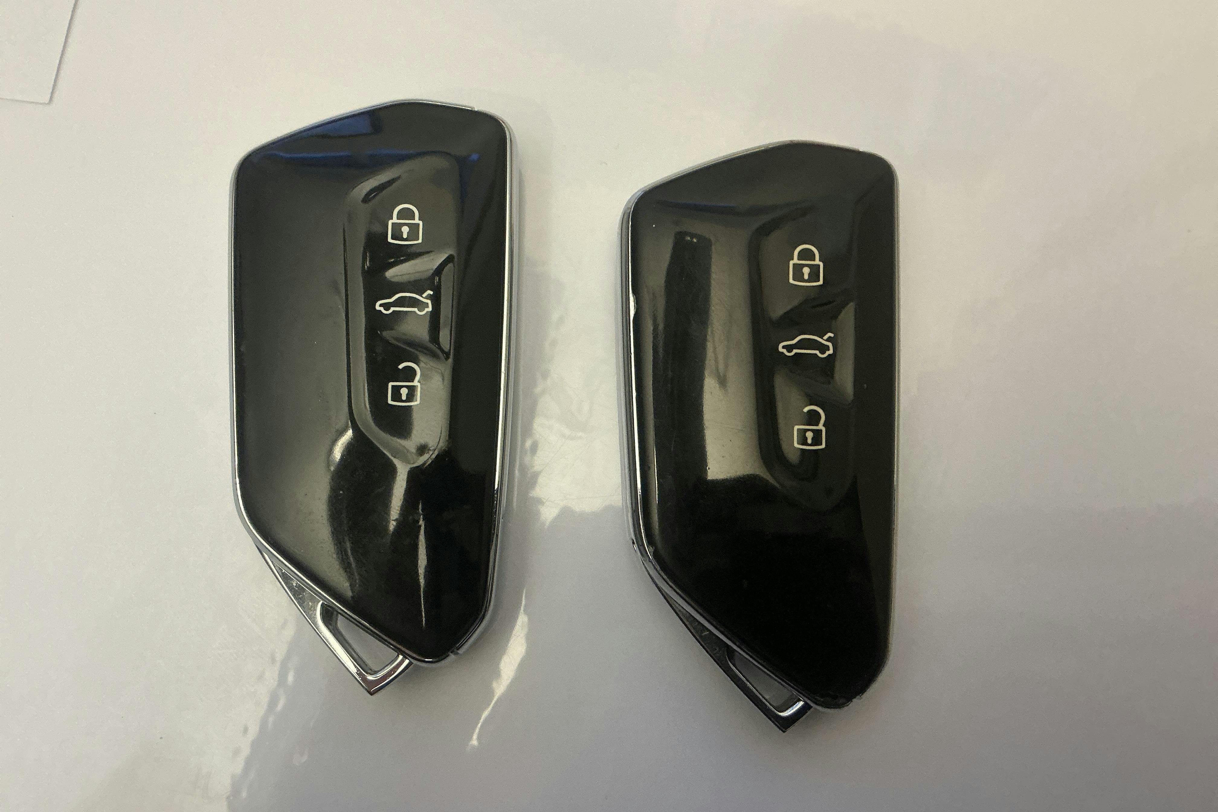 Presentation photo 17 of 17: Cupra Born 58kWh (204hk) - 94 530 km - Automatic - red - 2022