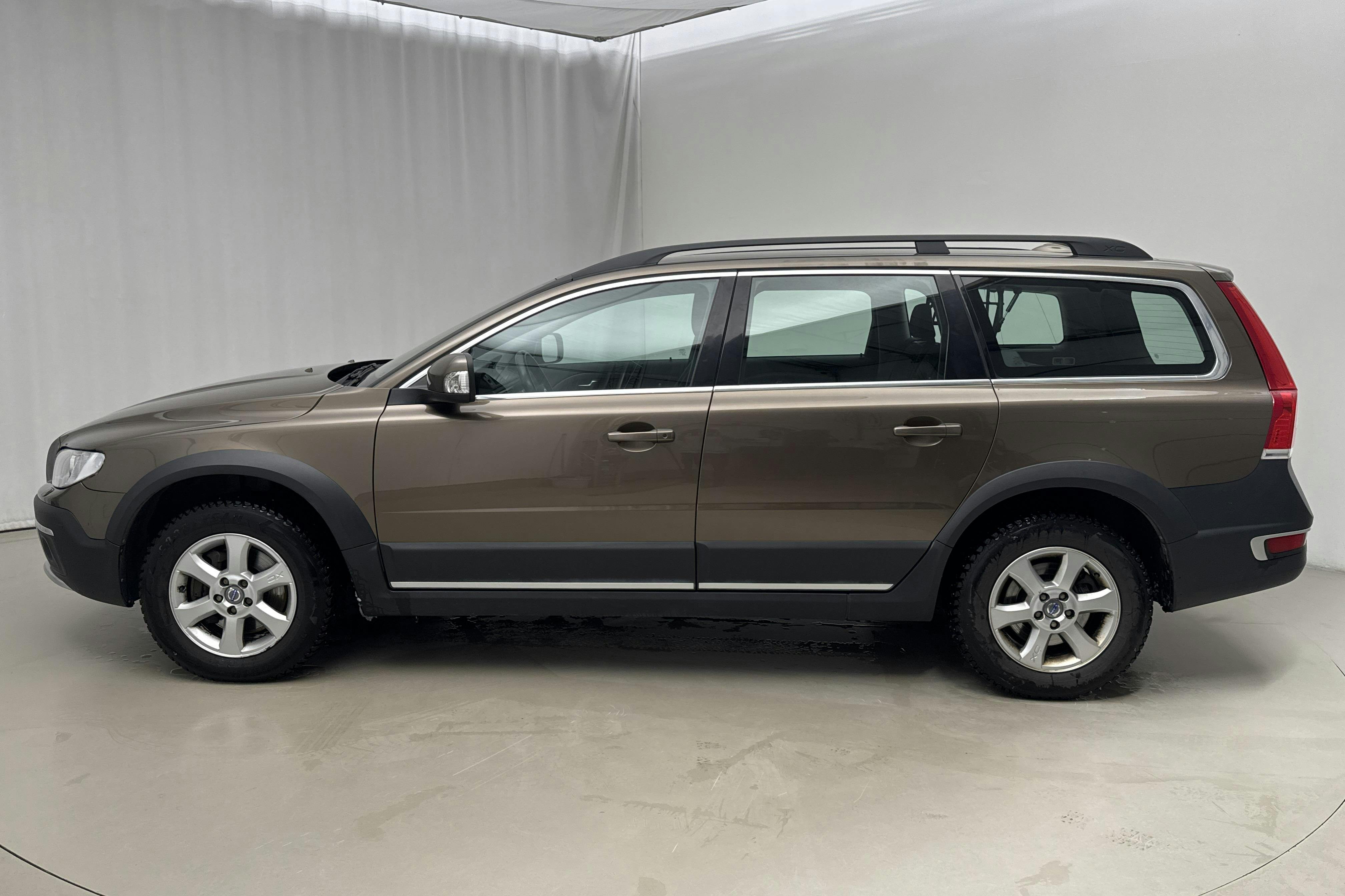 Presentation photo 2 of 15: Volvo XC70 II D4 2WD(181hk) - 161 310 km - Manual - brown - 2015