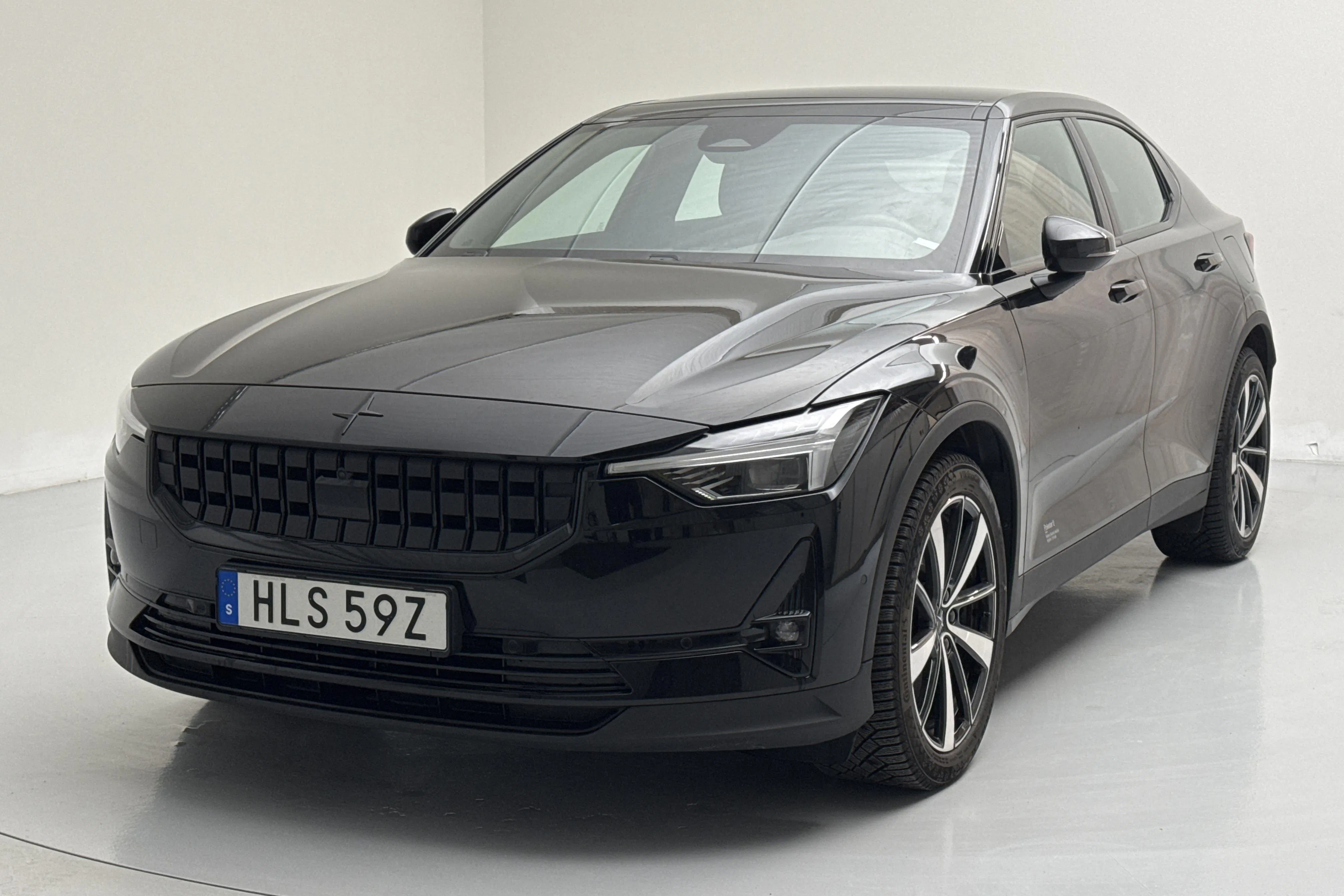 Presentation photo 1 of 20: Polestar 2 Long range Single motor (231hk) - 39 210 km - Automatic - black - 2022