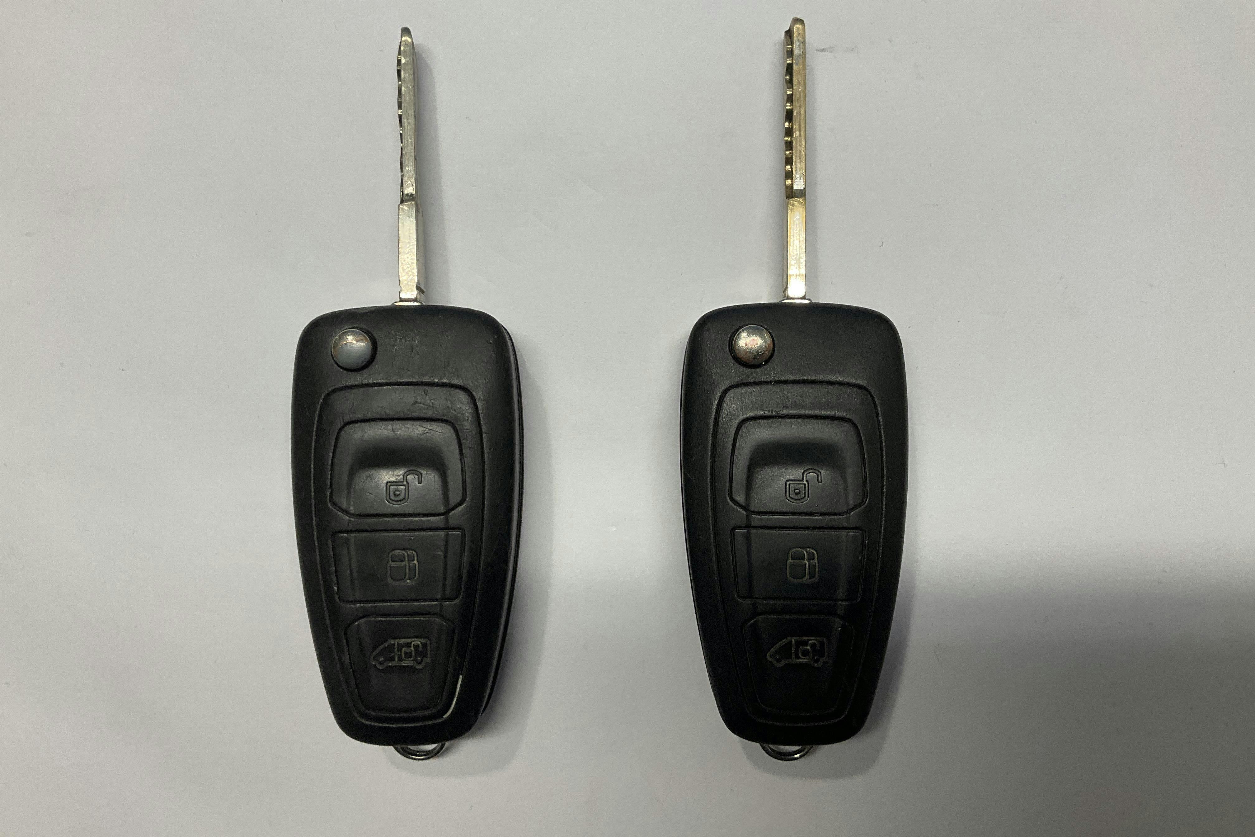 Presentation photo 13 of 13: Ford Transit Custom 300 (130hk) - 247 680 km - Automatic - white - 2018