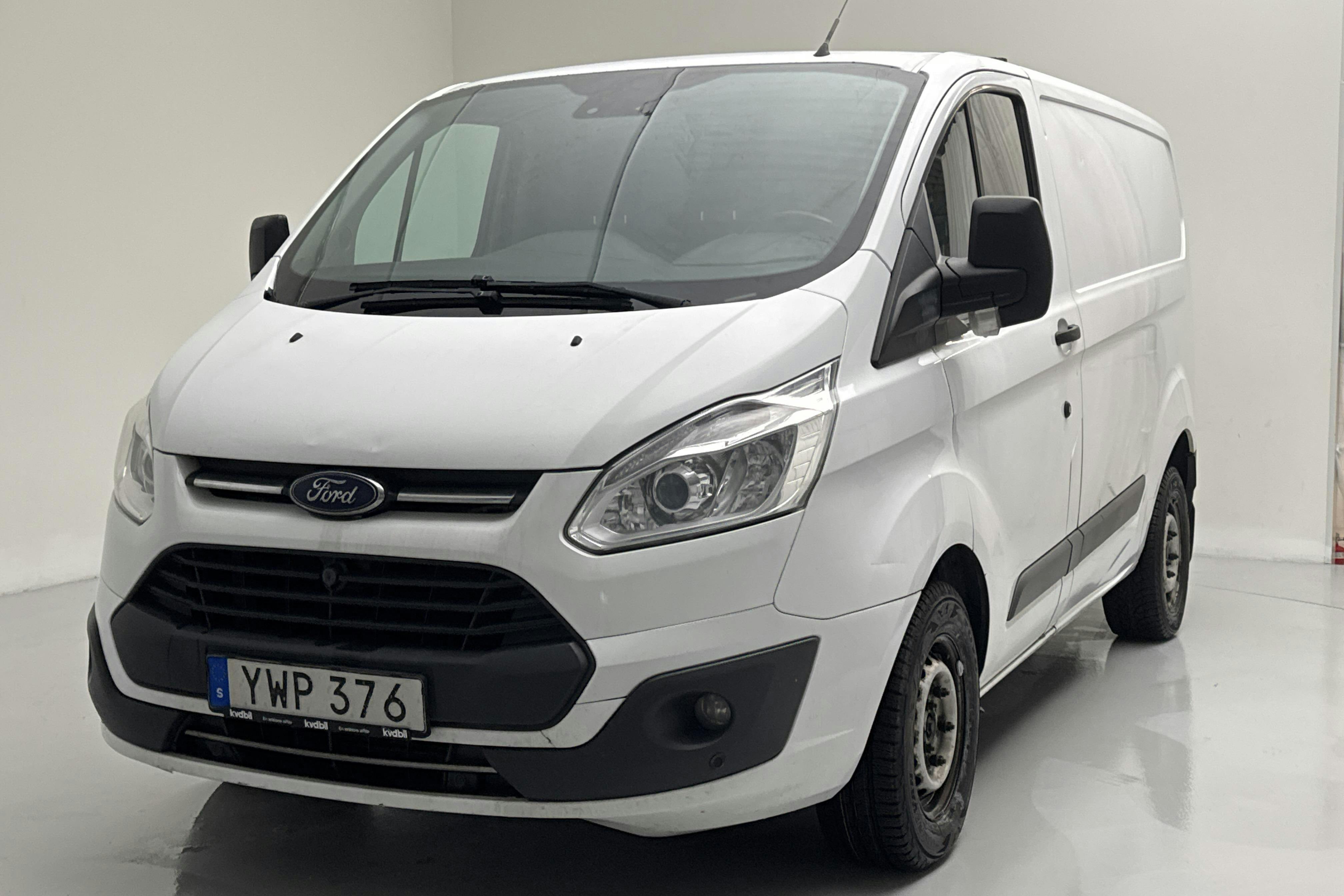 Presentation photo 1 of 13: Ford Transit Custom 300 (130hk) - 247 680 km - Automatic - white - 2018