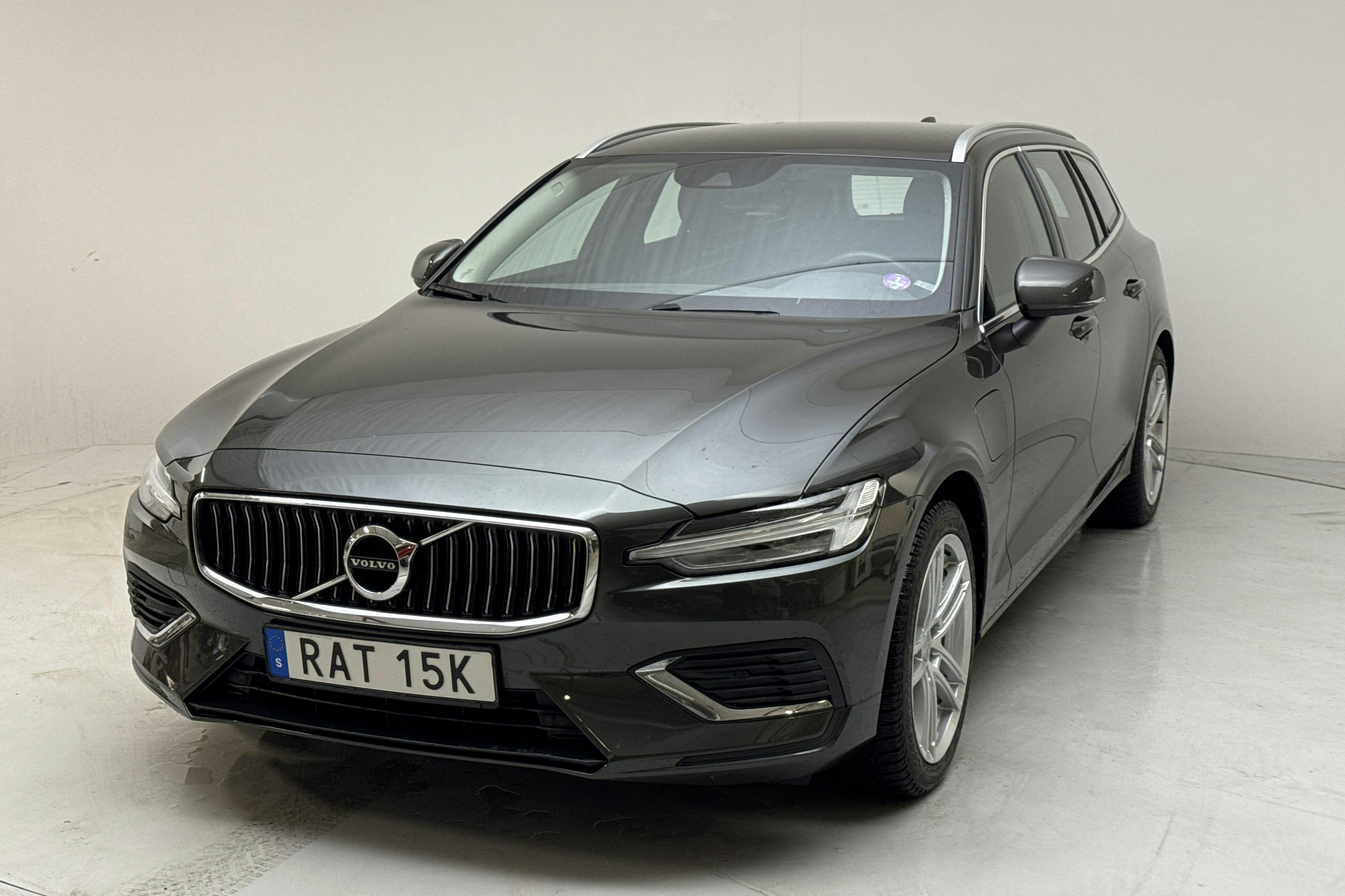 Presentation photo 1 of 16: Volvo V60 T6 AWD Recharge (350hk) - 47 880 km - Automatic - Dark Grey - 2022