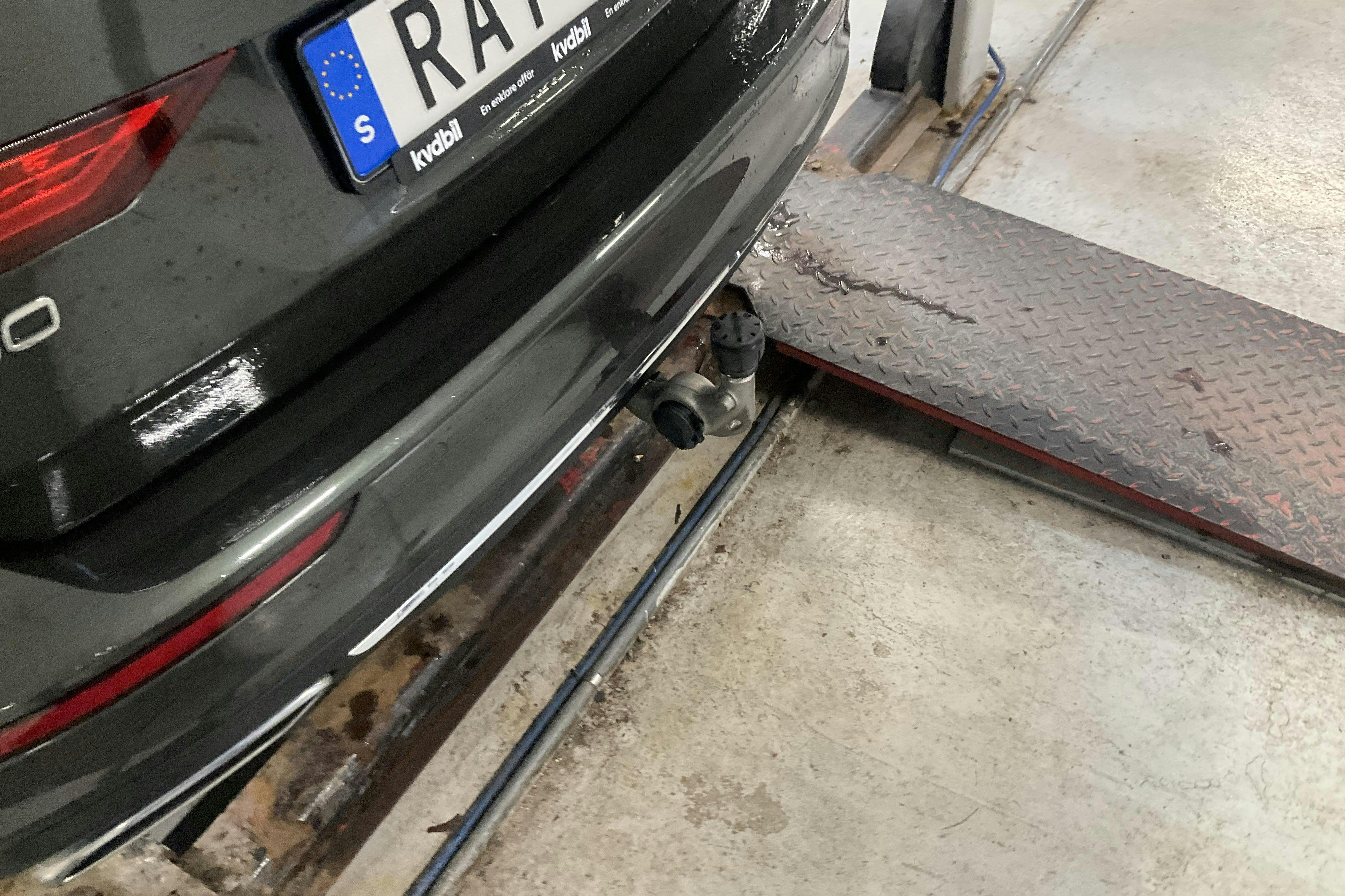 Presentation photo 16 of 16: Volvo V60 T6 AWD Recharge (350hk) - 47 880 km - Automatic - Dark Grey - 2022