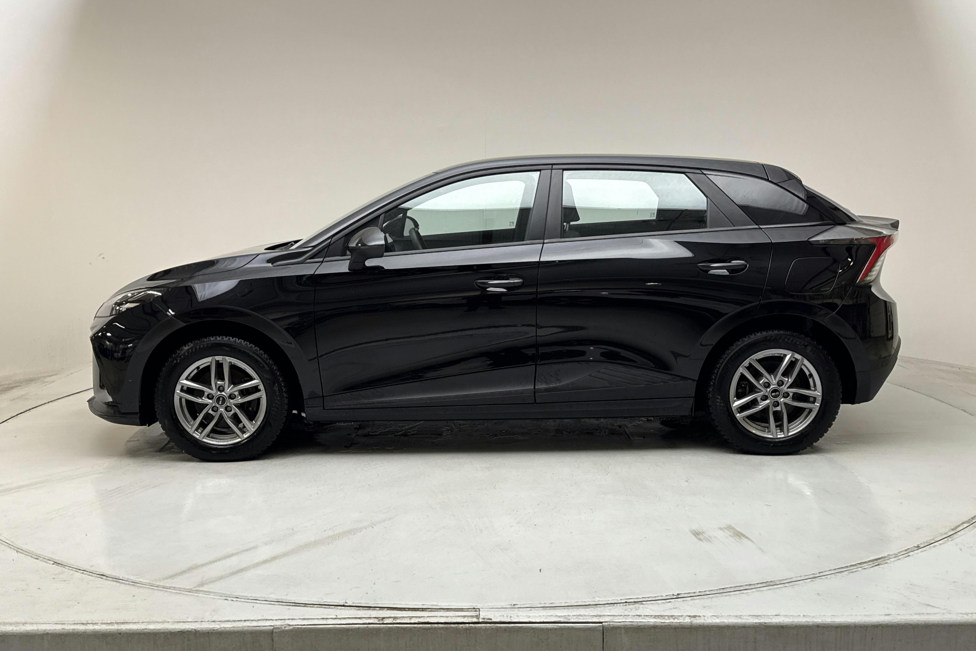 Presentationsfoto 2 av 14: MG MG4 51kWh (170hk) - 2 391 mil - Automat - svart - 2023