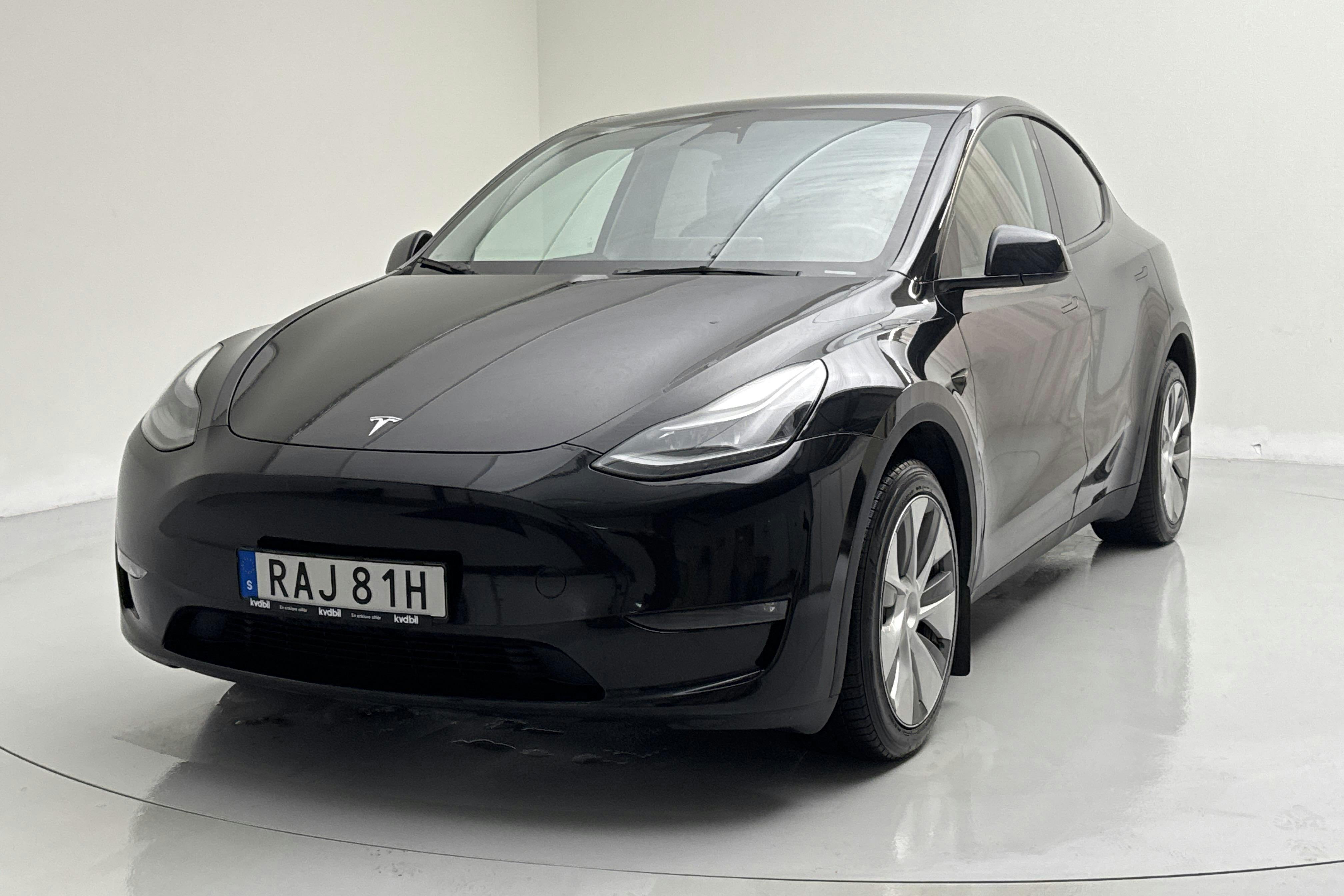 Presentation photo 1 of 17: Tesla Model Y Long Range Dual Motor AWD - 62 710 km - Automatic - black - 2023