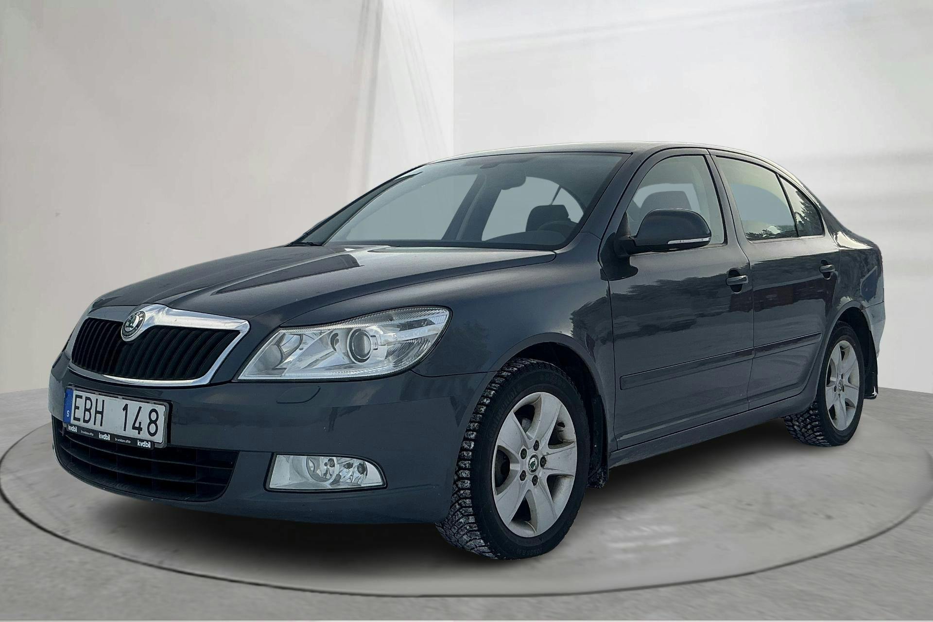 Presentationsfoto 1 av 13: Skoda Octavia II 2.0 TDI CR (140hk) - 21 868 mil - Automat - Dark Grey - 2010
