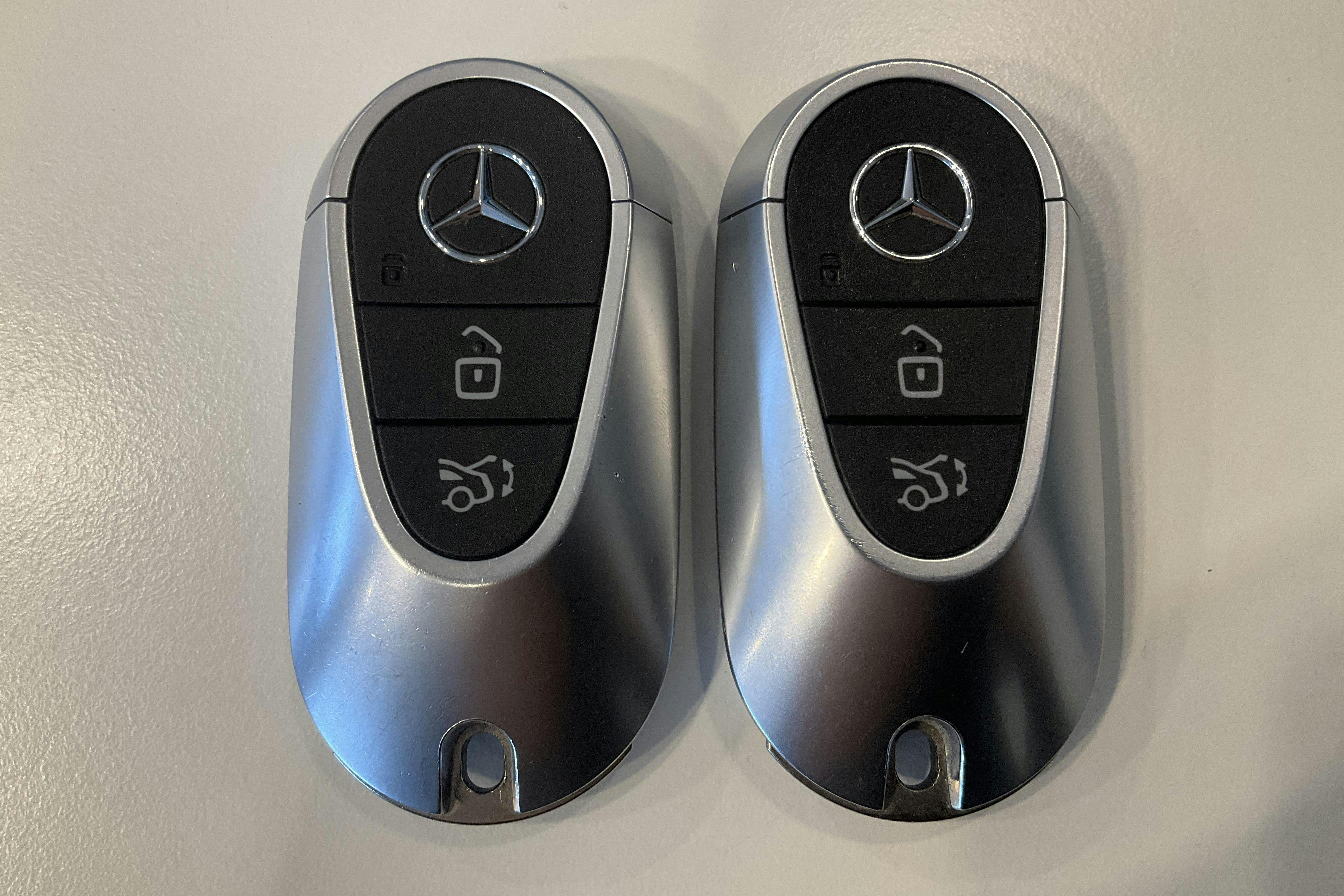 Presentationsfoto 20 av 20: Mercedes C 300 e Sedan W206 (333hk) - 7 237 mil - Automat - grå - 2023