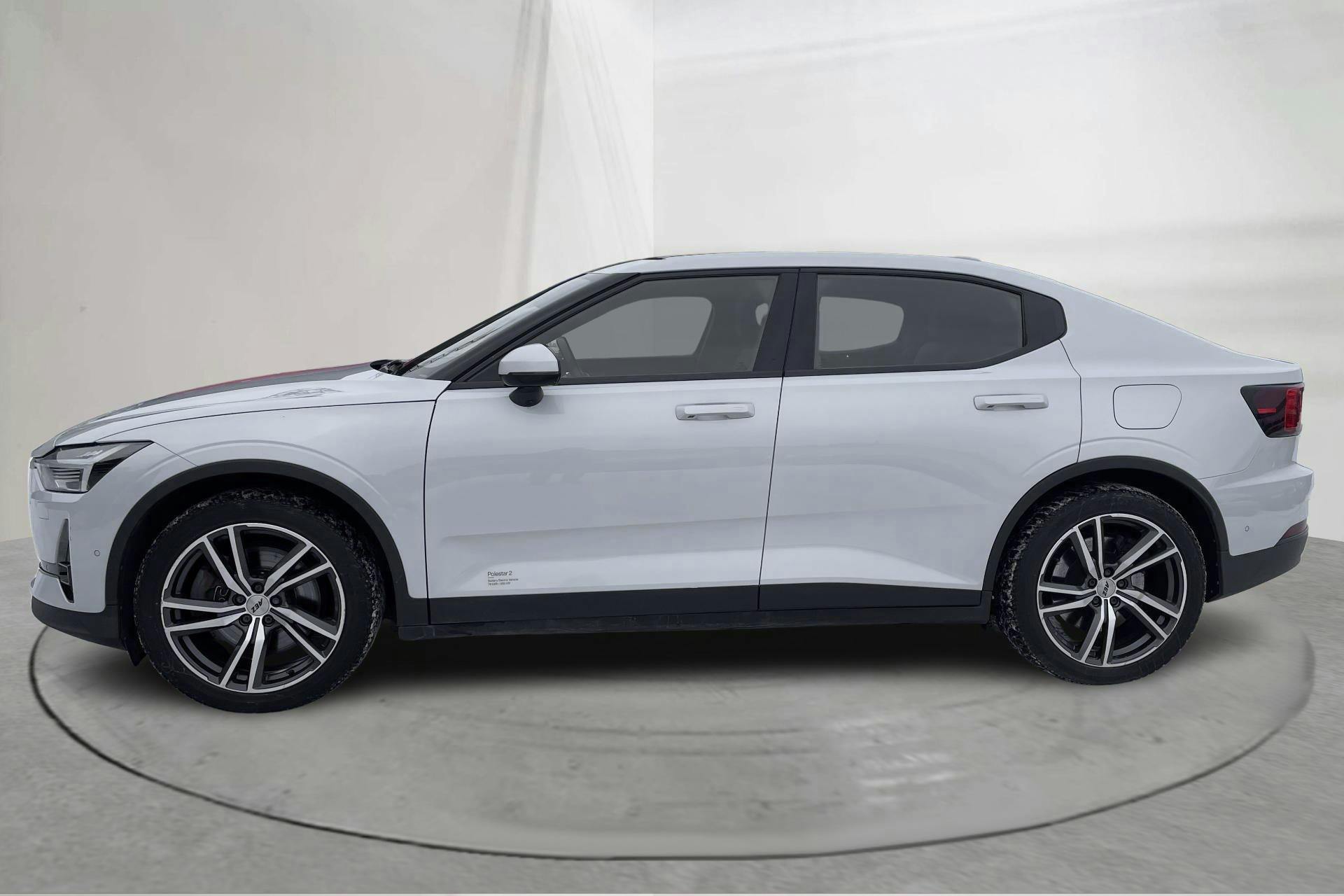 Presentationsfoto 2 av 27: Polestar 2 Long range Dual motor (408hk) - 16 617 mil - Automat - silver - 2021