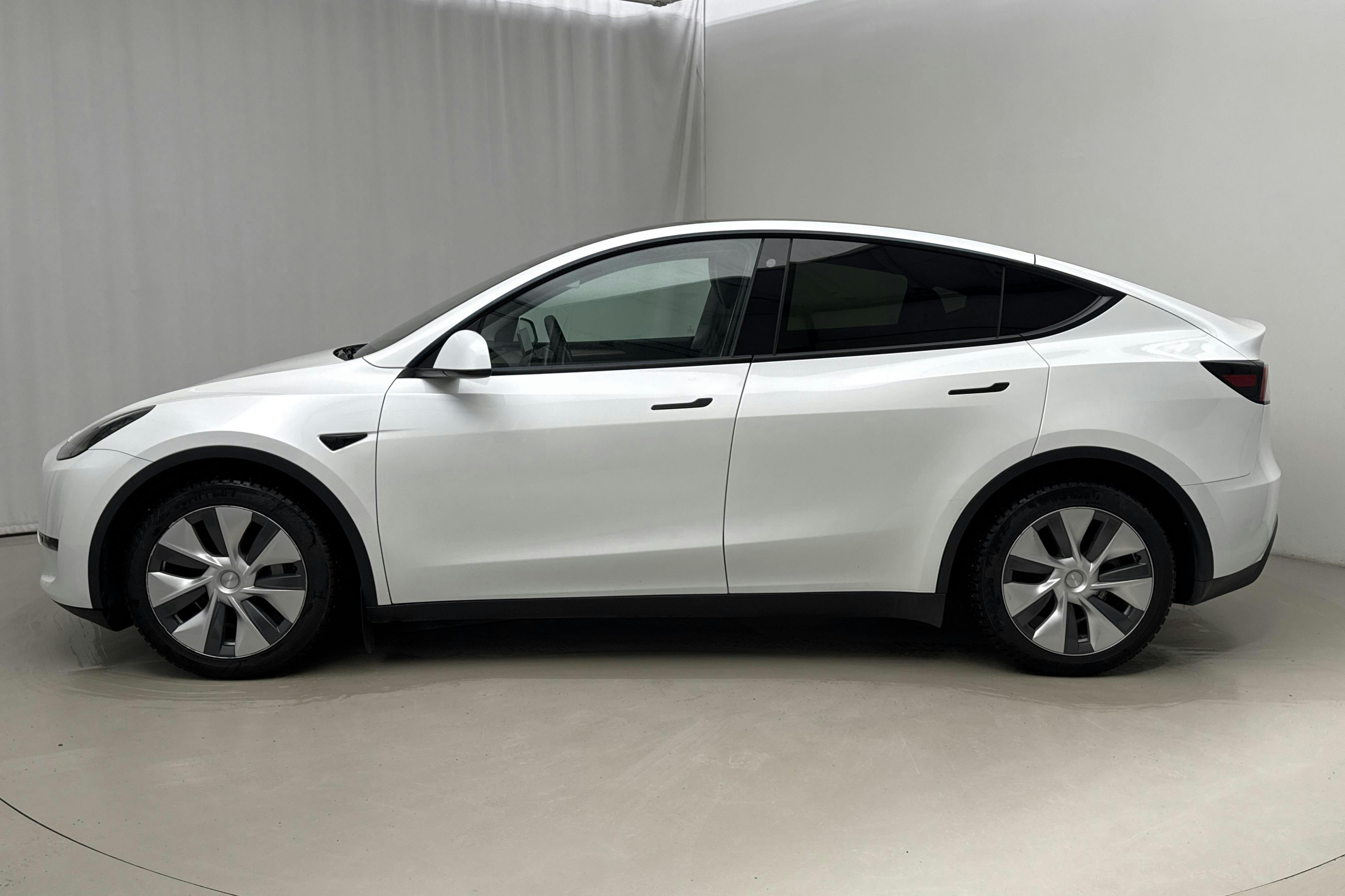 Esitlusfoto 2 aadressil 20: Tesla Model Y Long Range Dual Motor AWD - 55 790 km - Automaatne - valge - 2023