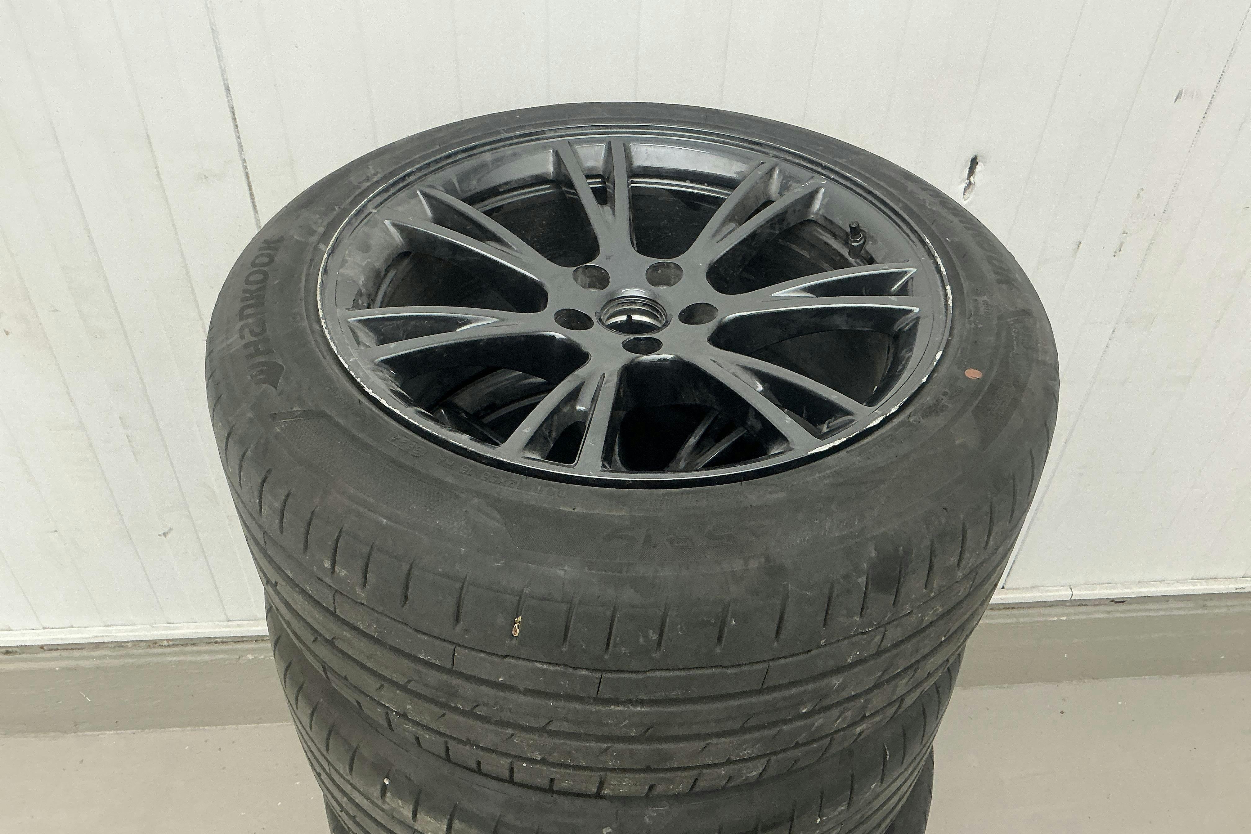 Presentation photo 19 of 19: Tesla Model Y Long Range Dual Motor AWD - 24 050 km - Automatic - white - 2024