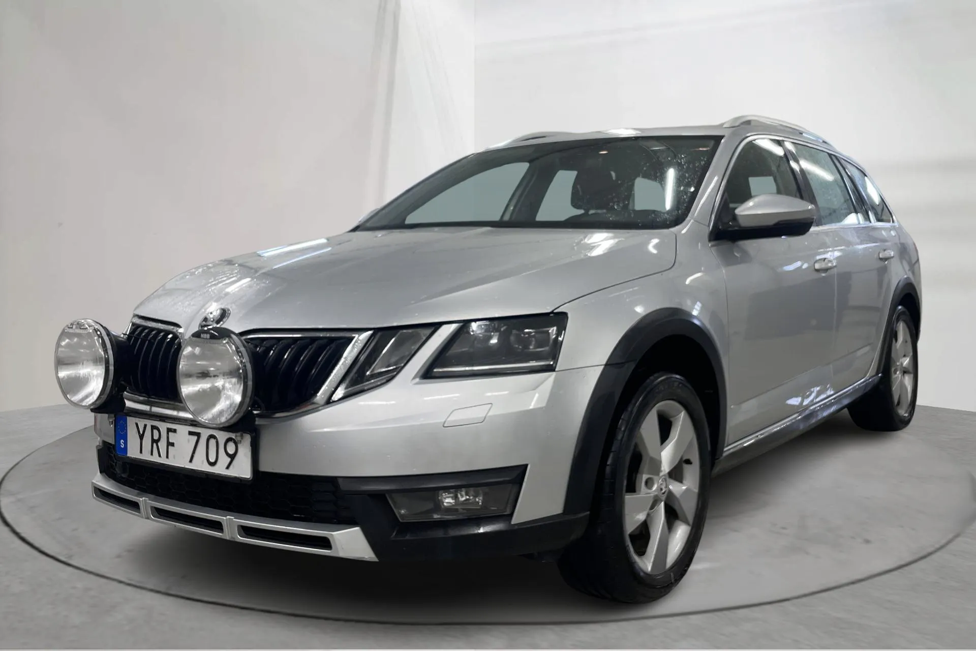 Skoda Octavia Scout II 2.0 TDI 4X4 (150hk)