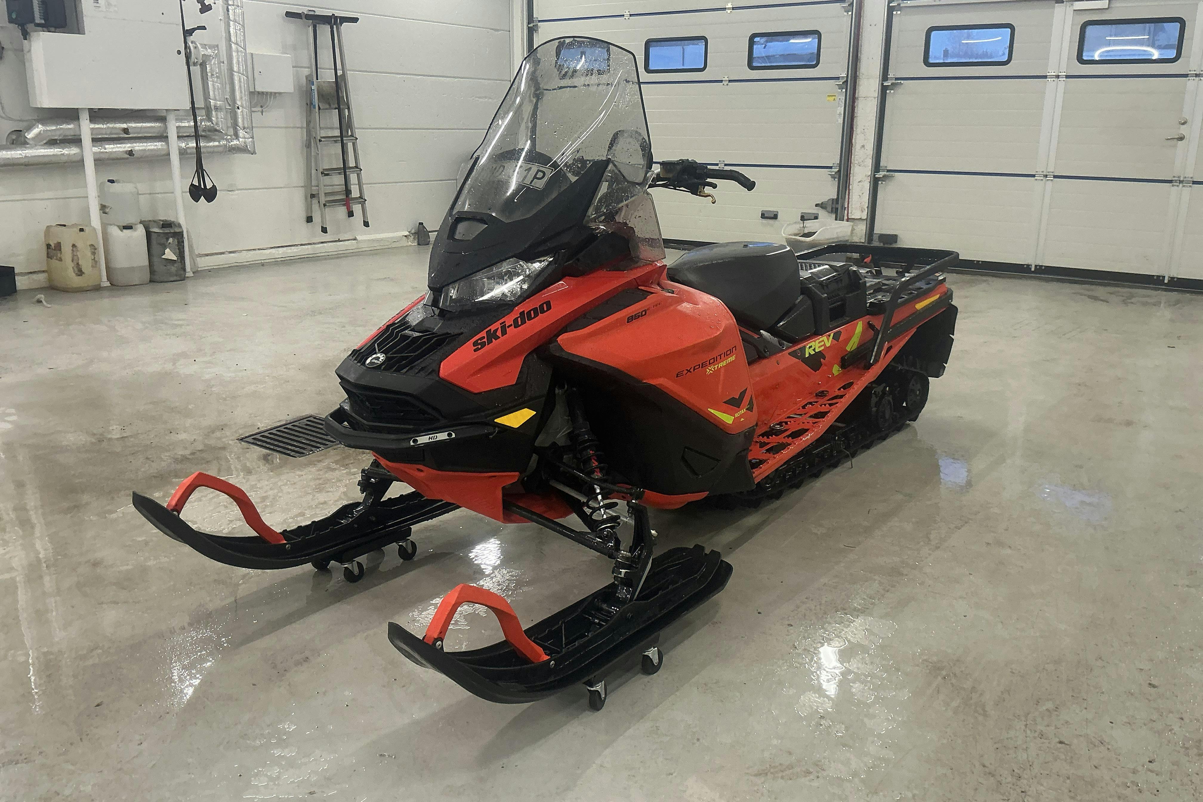 Præsentationsfoto 1 af 14: ski-doo EXPEDITION XTREME 850 E-TEC Snöskoter - 15 130 kilometer - Salgsautomat - 2020