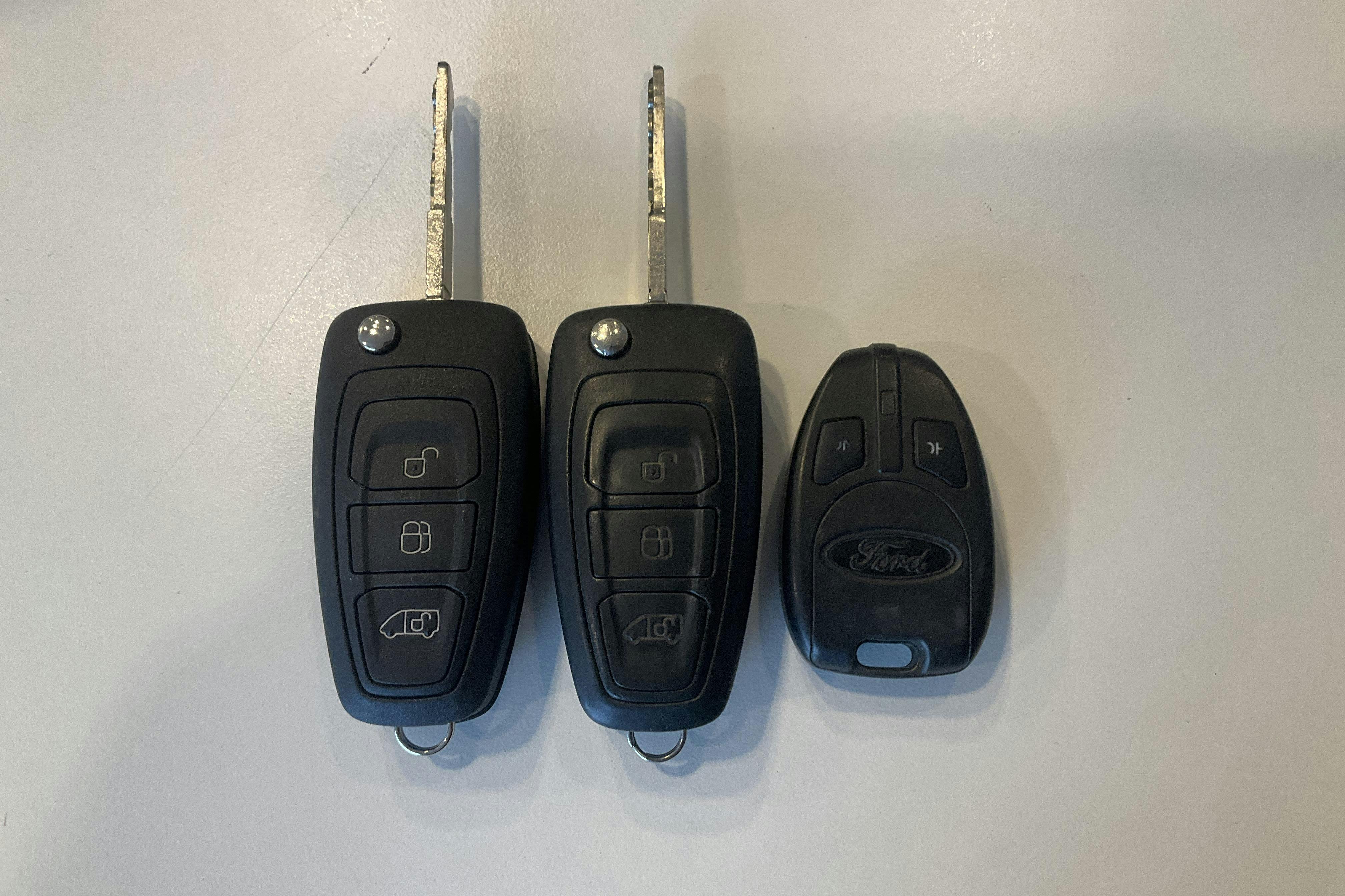 Presentationsfoto 14 av 14: Ford Transit Custom 300 (130hk) - 11 041 mil - Automat - vit - 2019