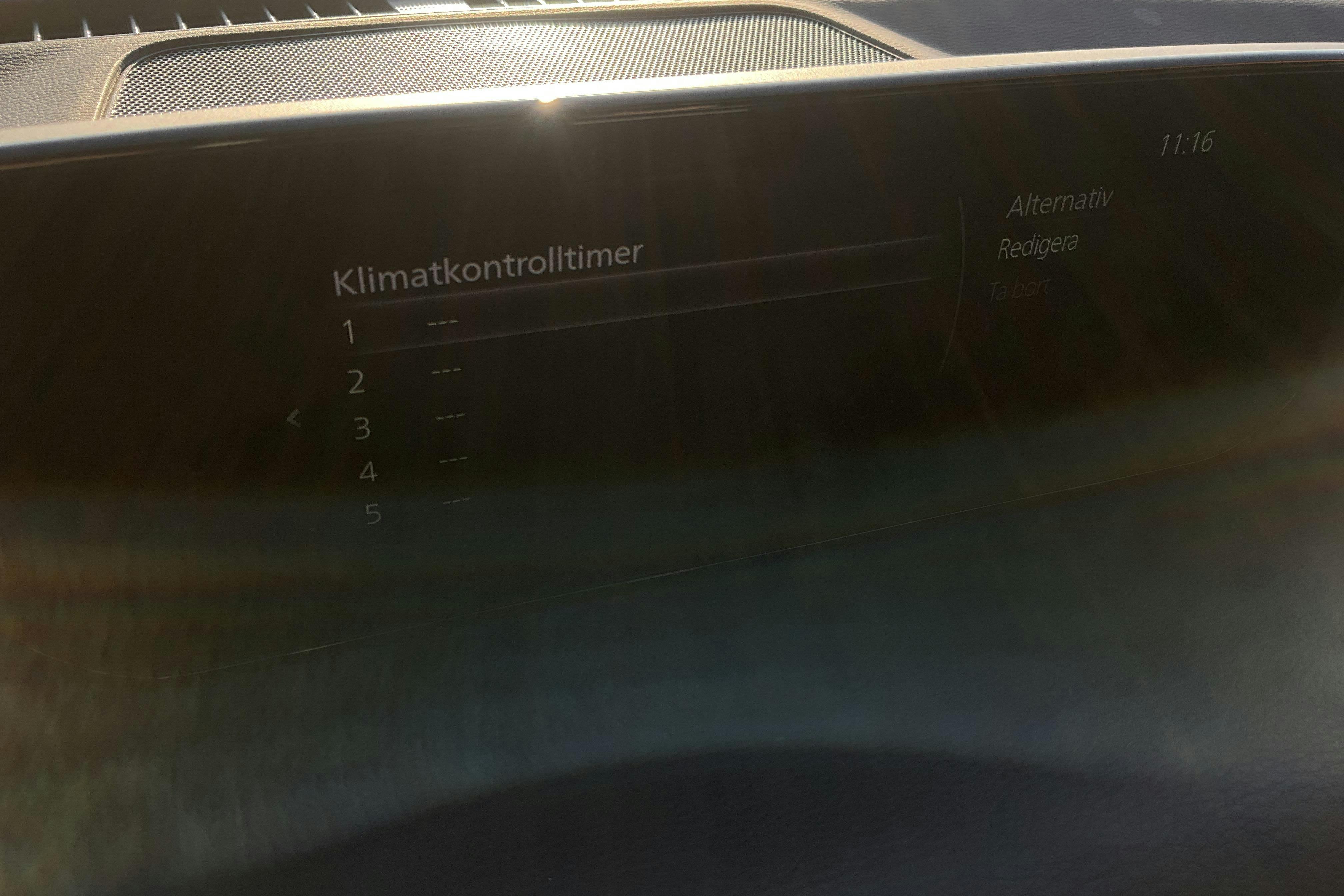 Presentationsfoto 23 av 23: Mazda MX-30 e-Skyactiv (145hk) - 3 325 mil - Automat - grå - 2023