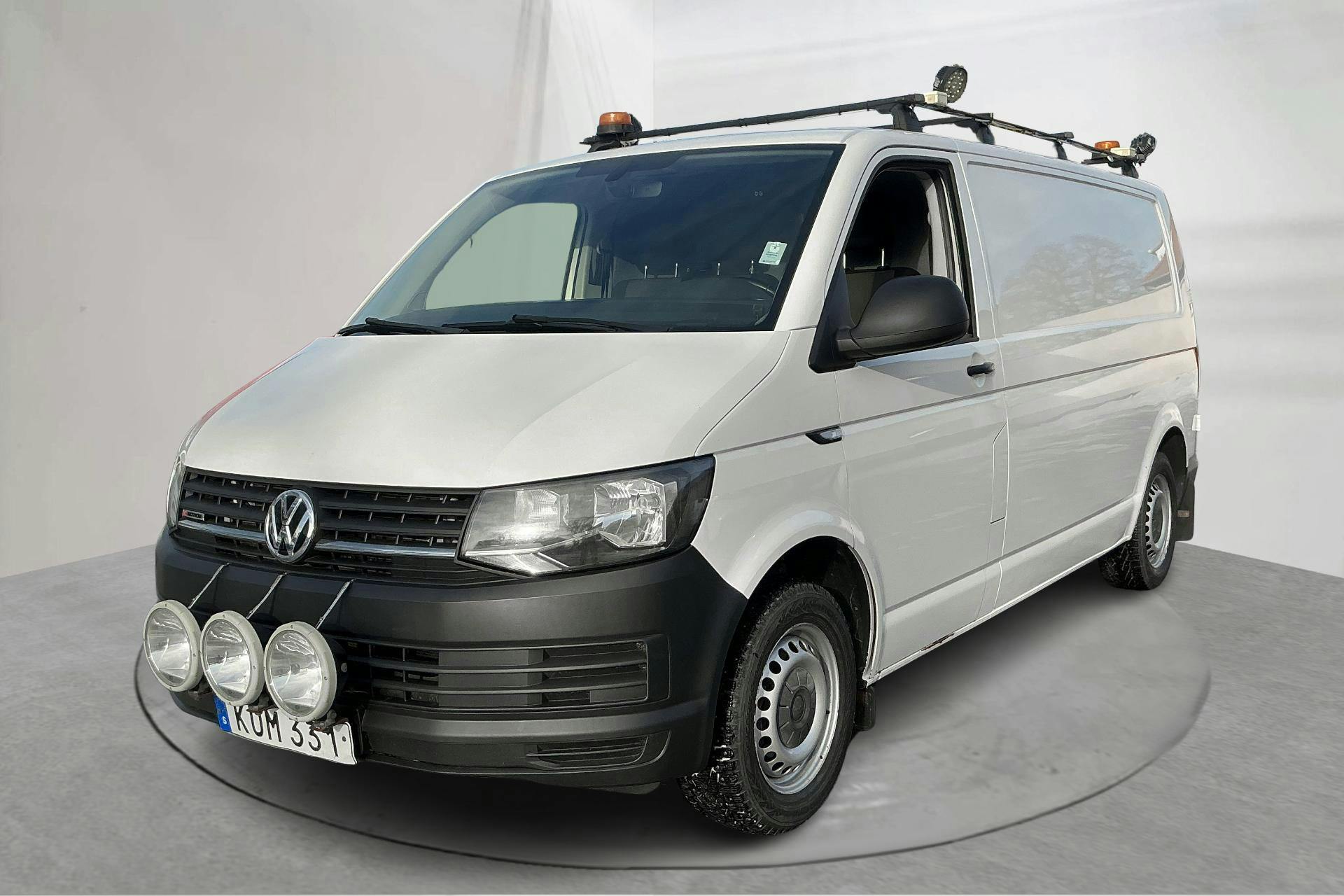 Presentation photo 1 of 22: VW Transporter T6 2.0 TDI BMT Skåp 4MOTION (140hk) - 159 120 km - Manual - white - 2016