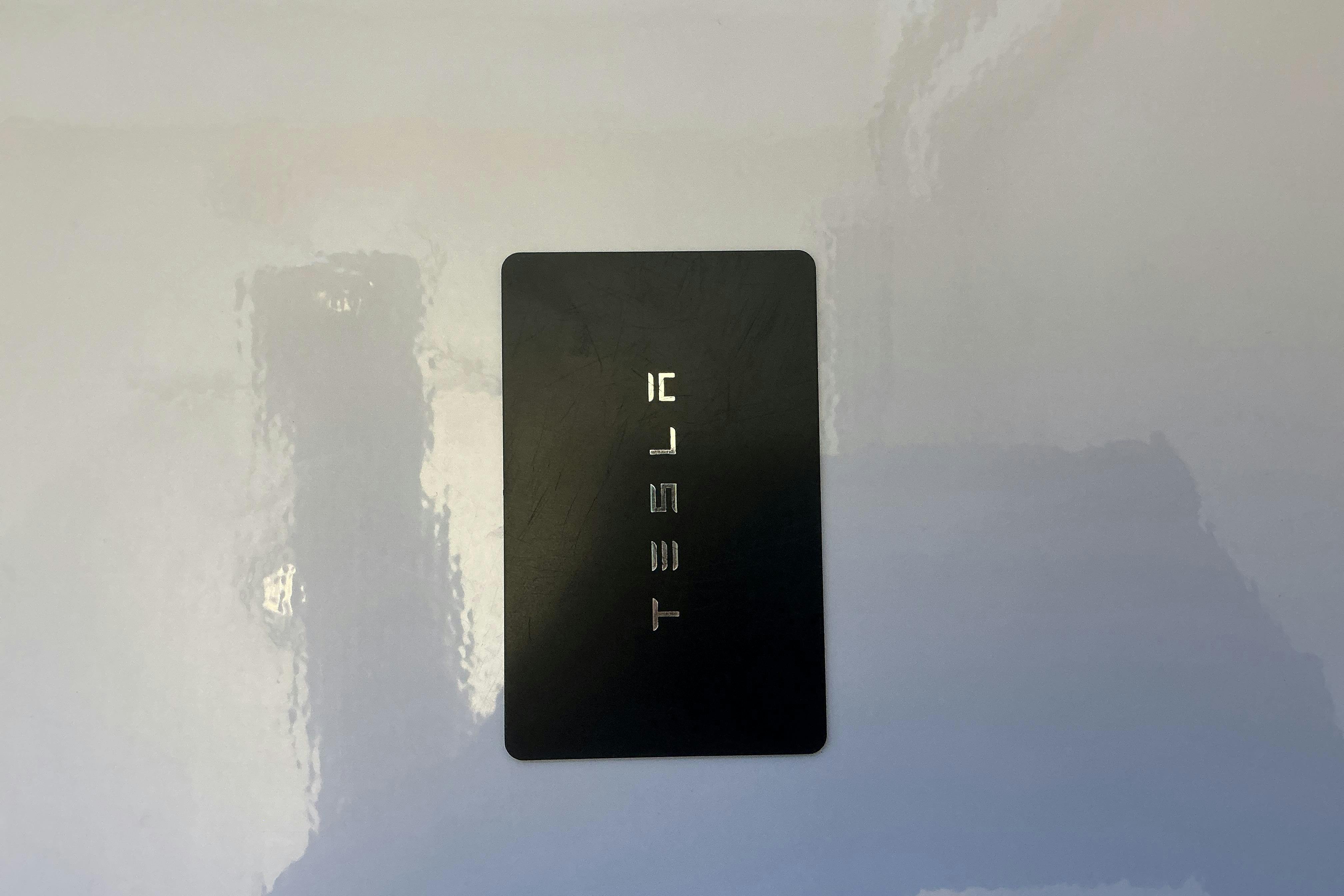 Presentationsfoto 19 av 19: Tesla Model Y RWD - 3 815 mil - Automat - röd - 2024