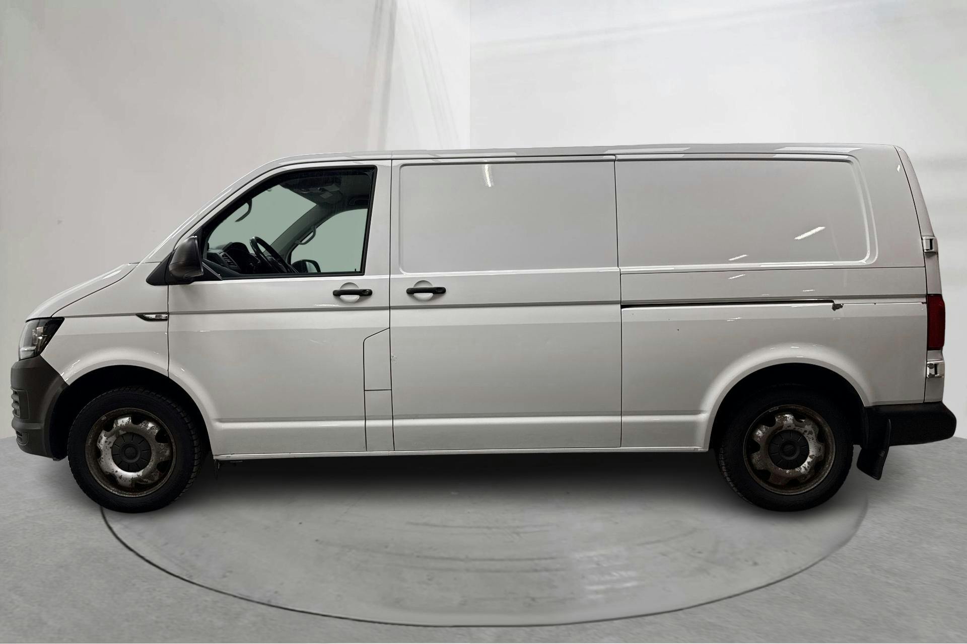 Präsentationsfoto 2 von 16: VW Transporter T6 2.0 TDI BMT Skåp (102hk) - 128 940 Kilometer - Handbuch - Weiß - 2018
