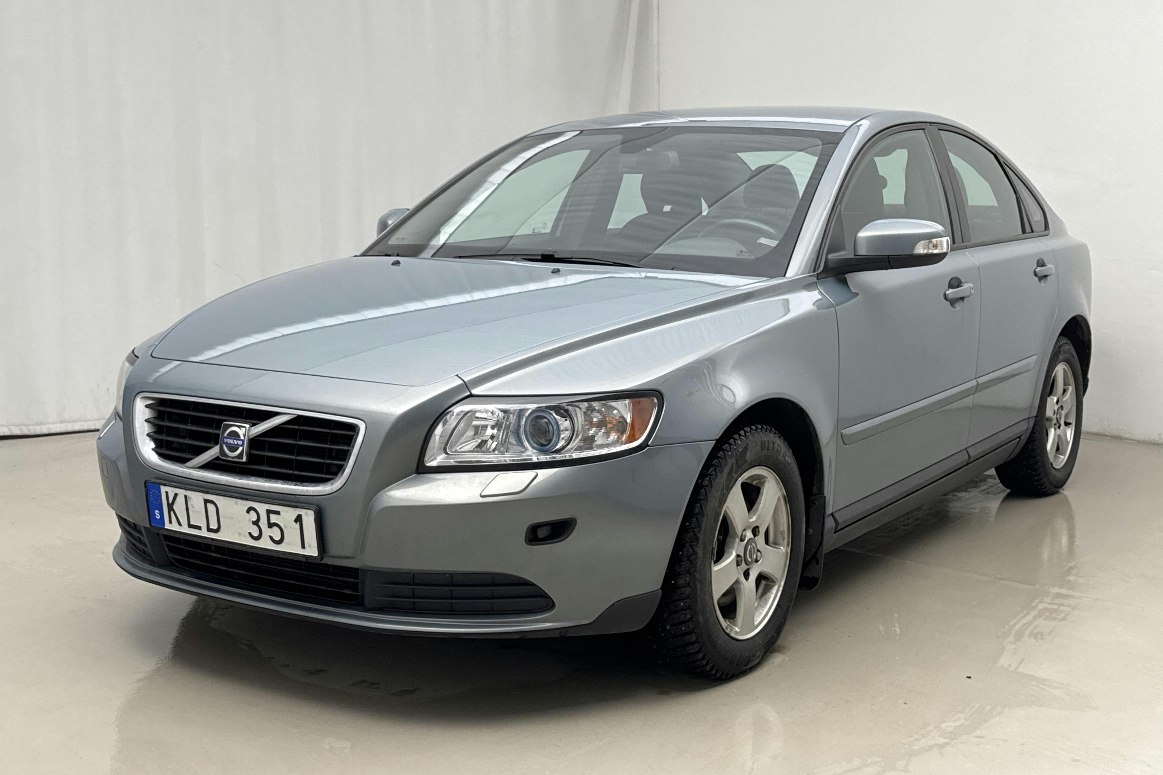 Presentationsfoto 1 av 15: Volvo S40 1.8F (125hk) - 14 309 mil - Manuell - Light Blue - 2008