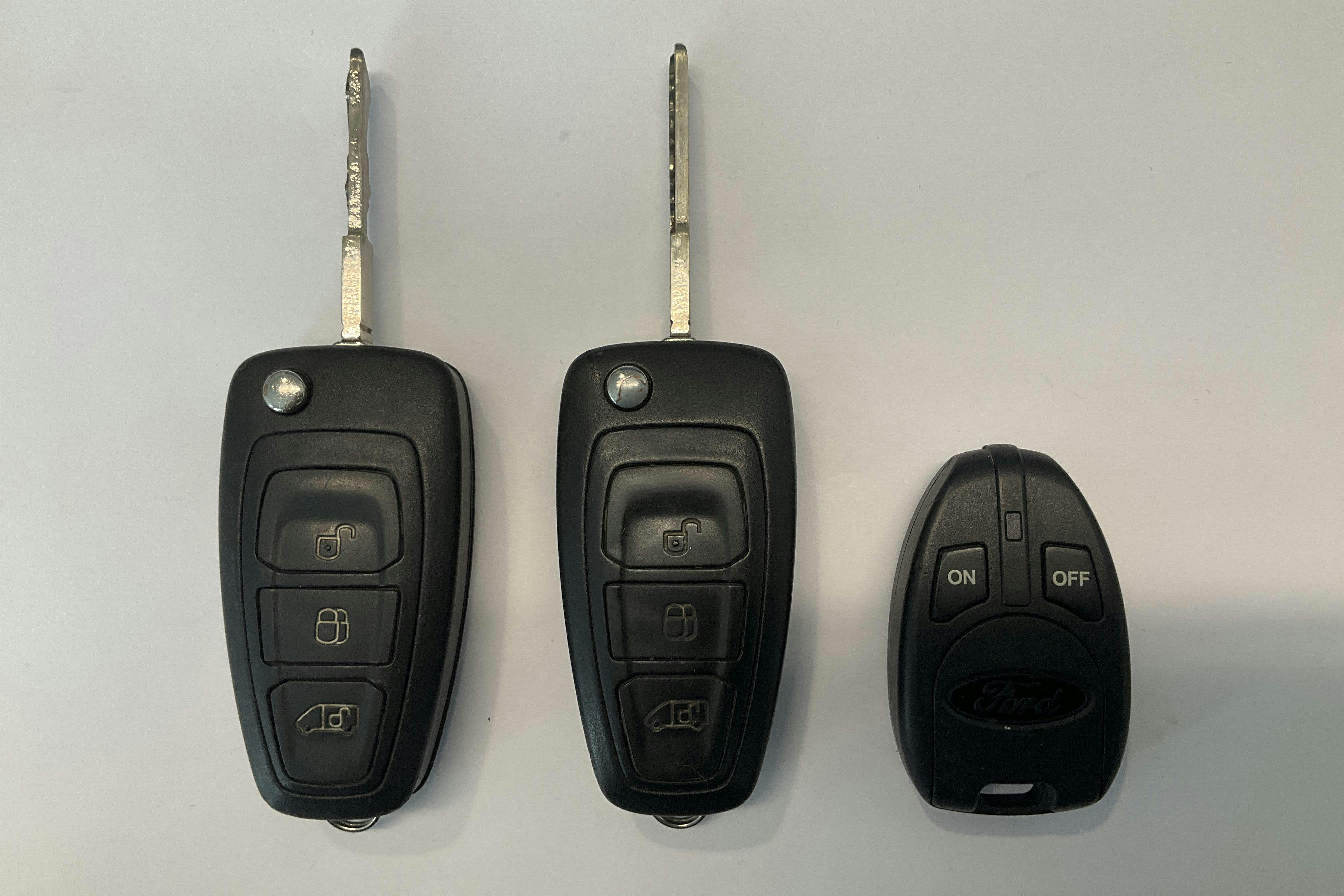 Presentation photo 15 of 15: Ford Transit 350 2.2 TDCi Skåp 2WD (125hk) - 164 110 km - Manual - white - 2016